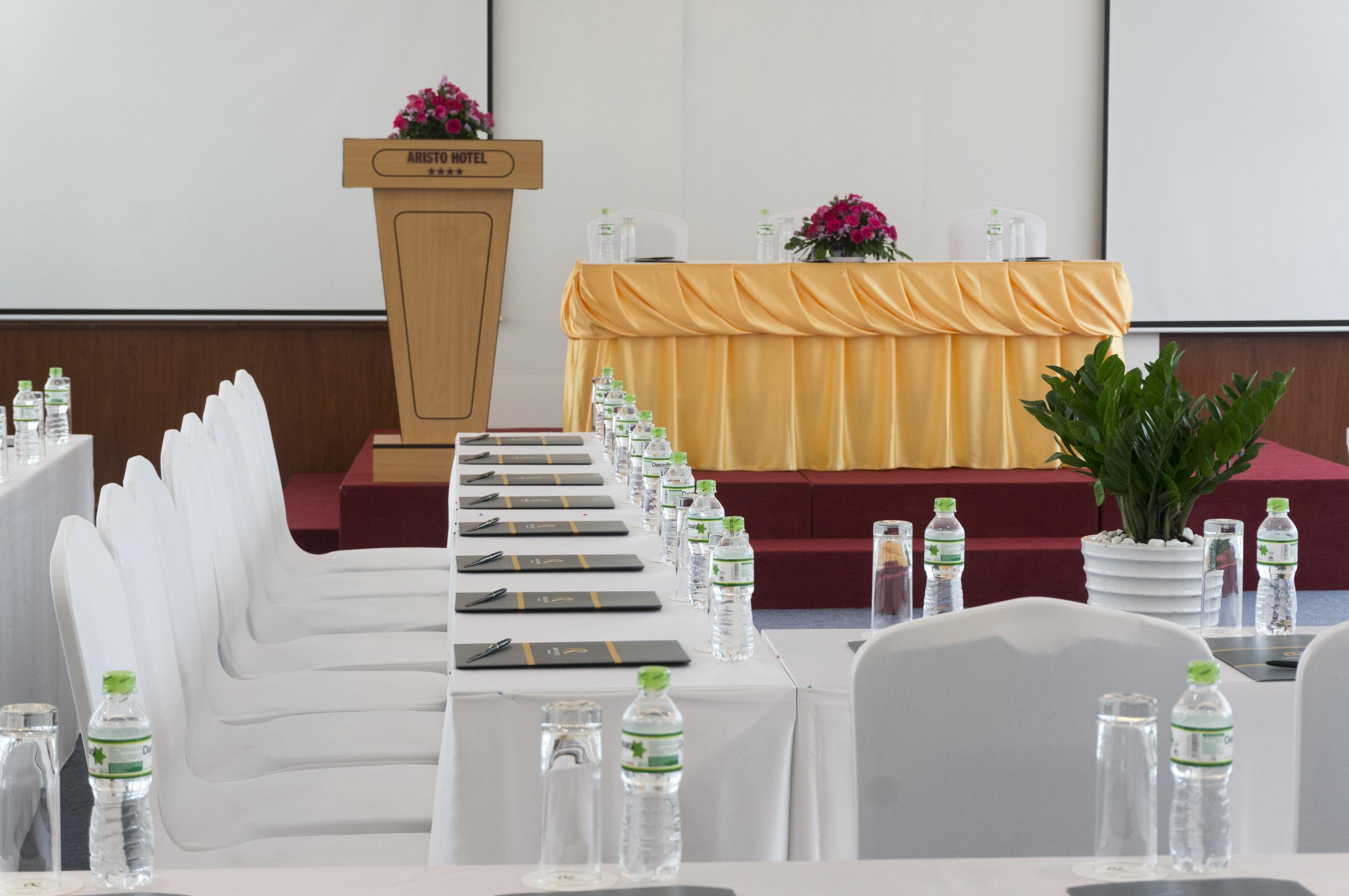 Hotel Aristo Saigon 4*