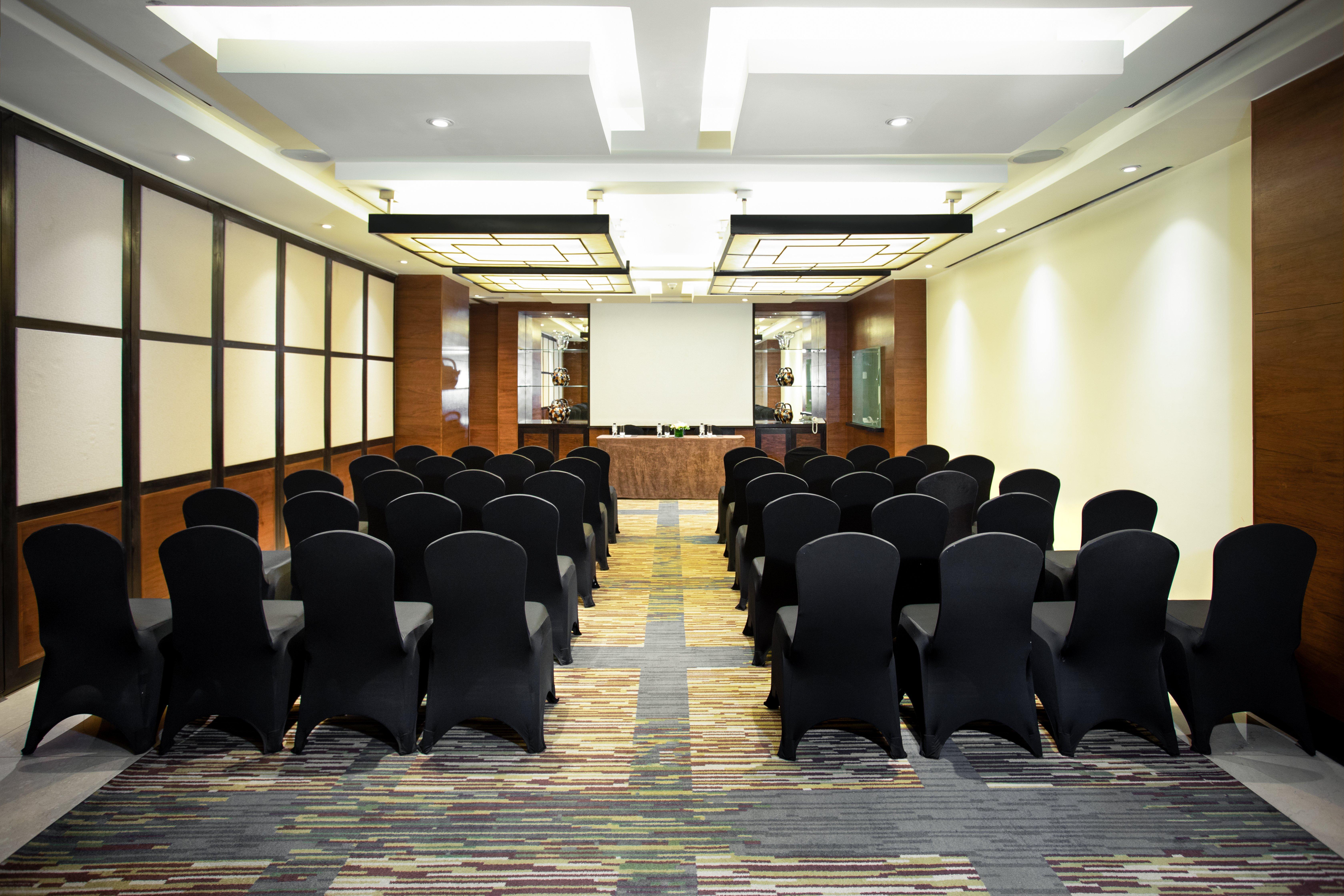Intercontinental Westlake By Ihg 5* Hanoi