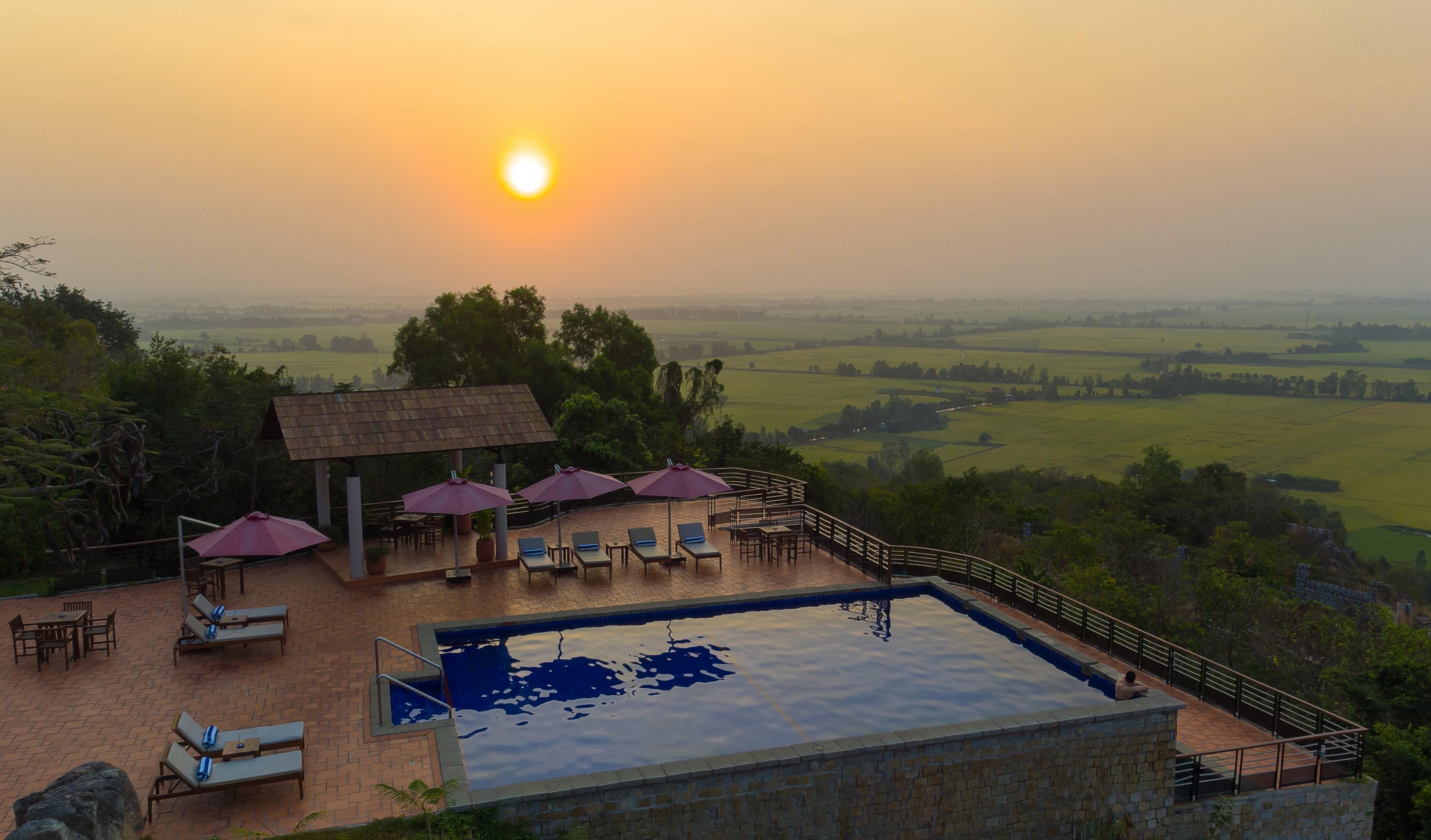 Resort Victoria Nui Sam 3*