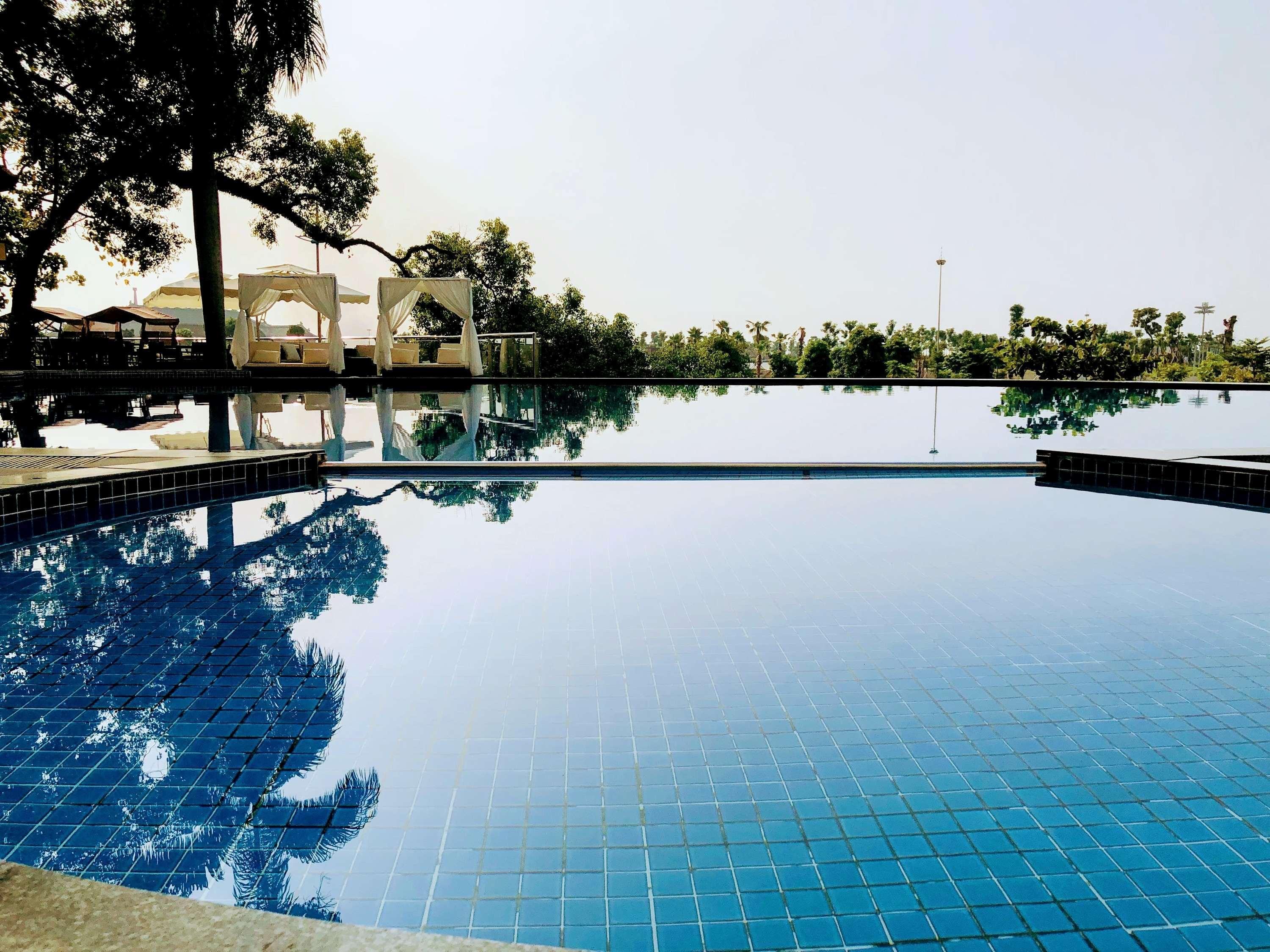 Novotel Bay Hotel 4*