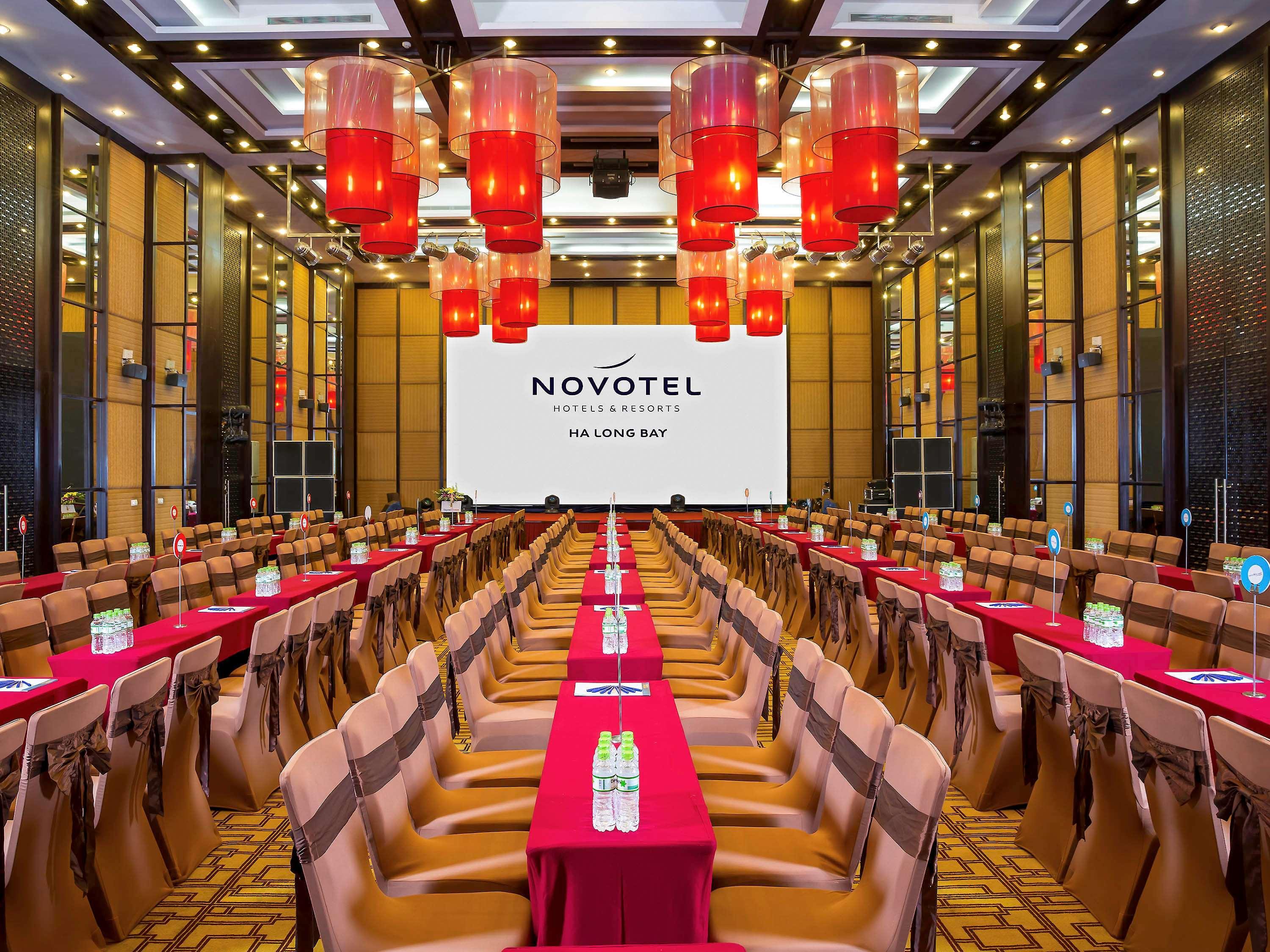 Novotel Bay Hotel