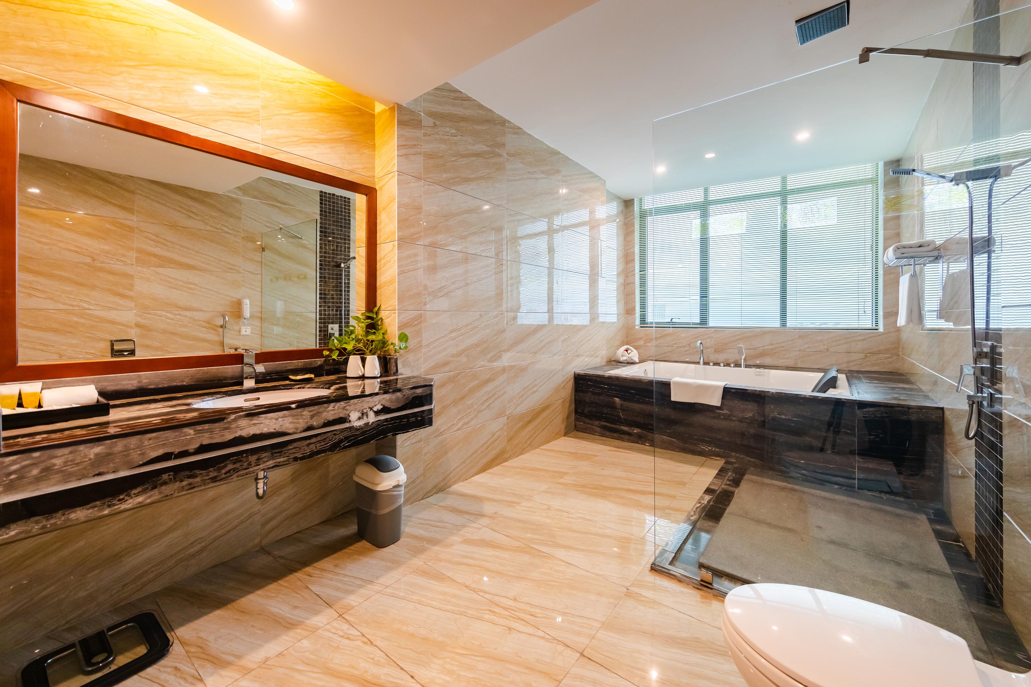 Muong Thanh Luxury Quang Ninh 5* Ha Long