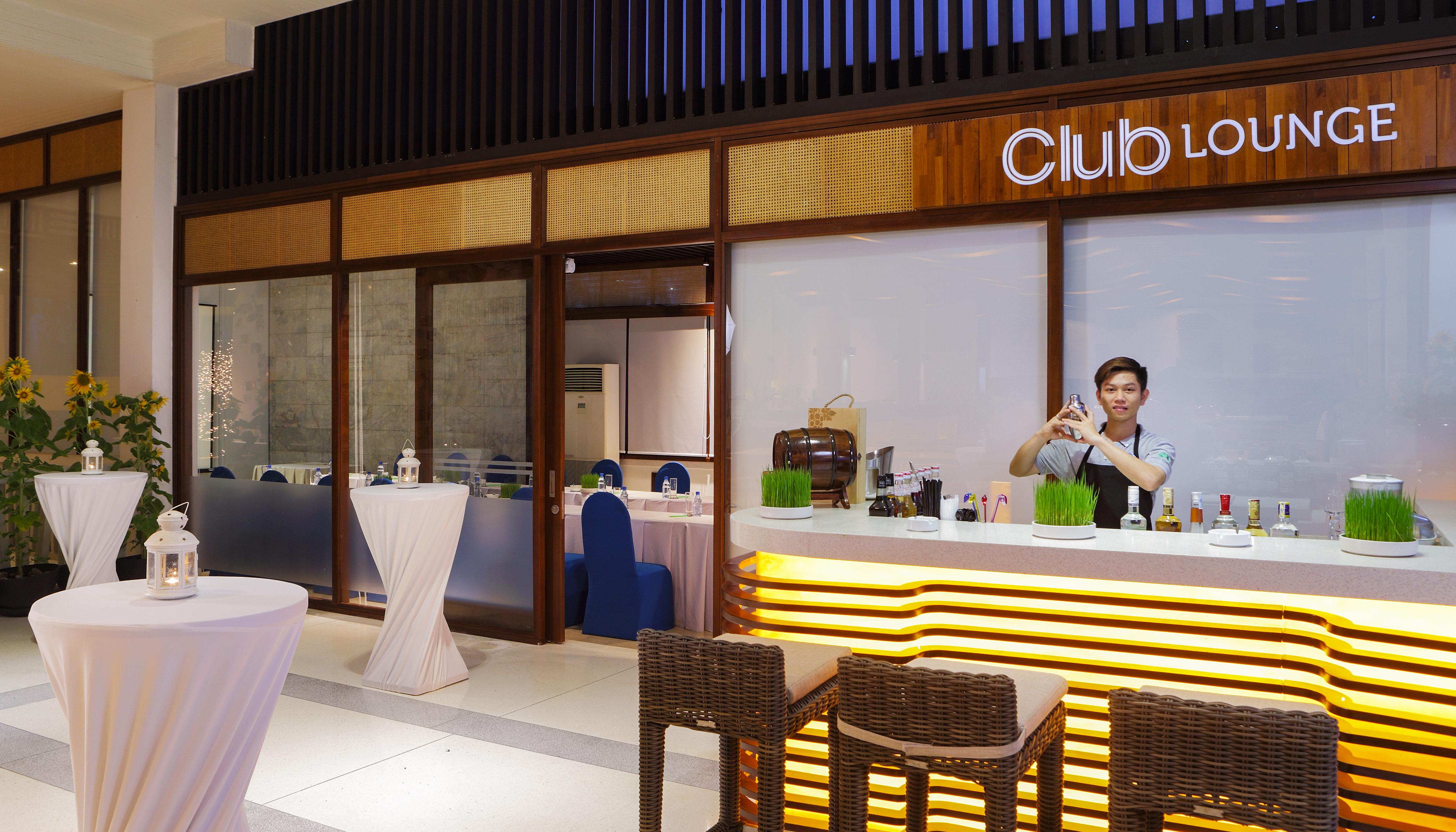 The Cliff & Residences 4*