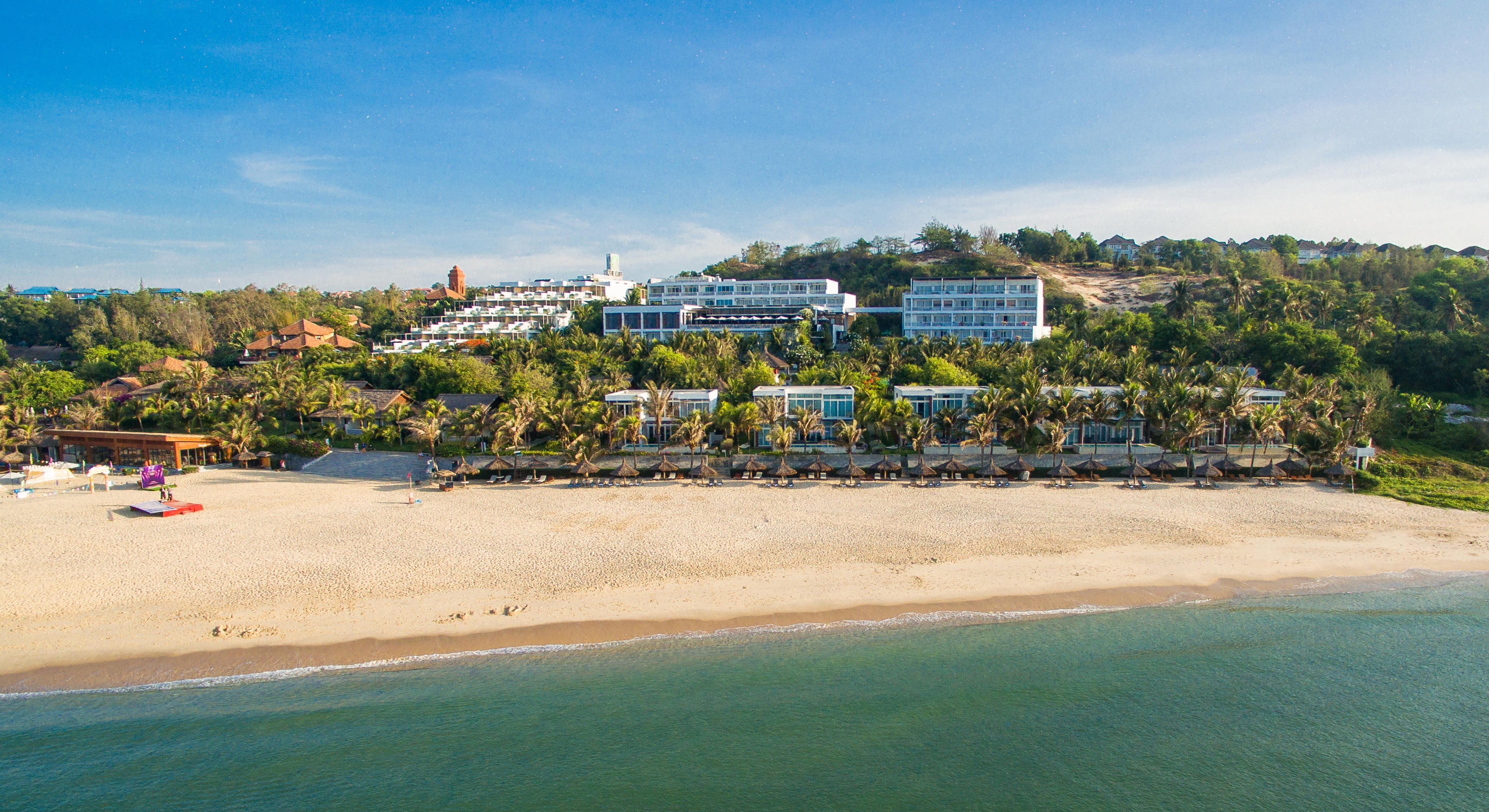 Resort The Cliff & Residences