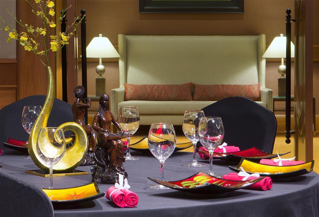 Khách sạn Sheraton