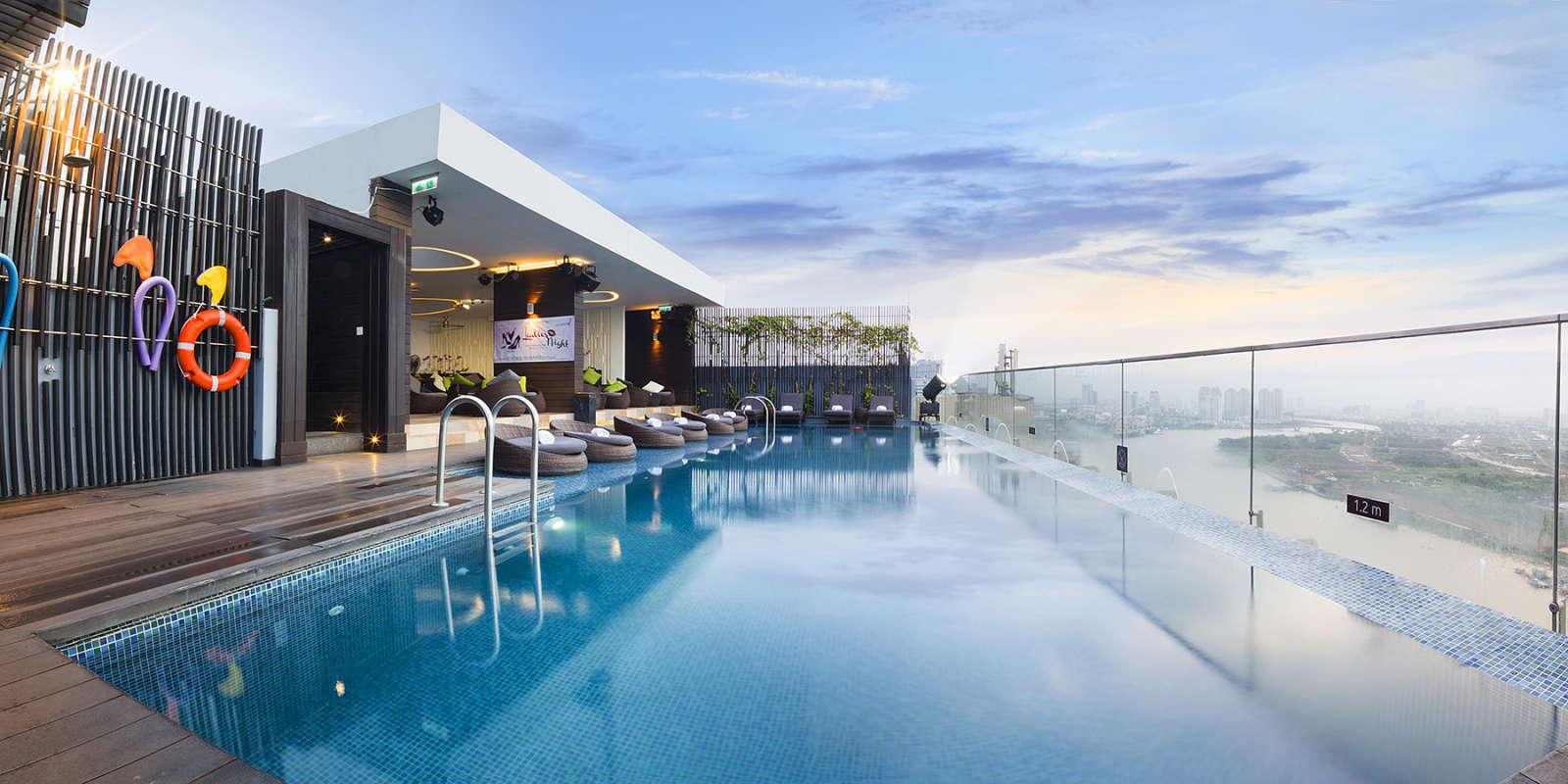 Liberty Saigon Riverside Khách sạn