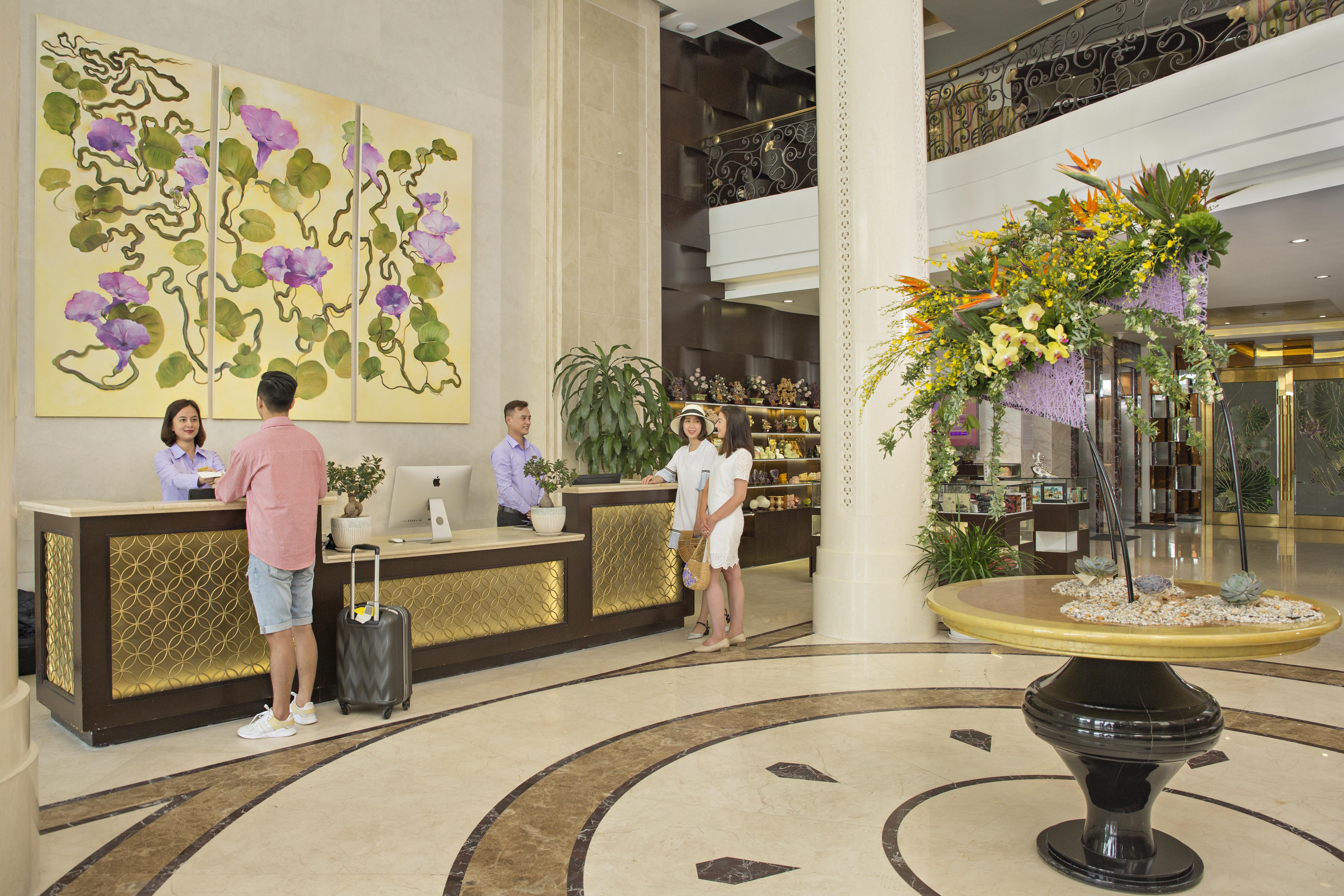 Hotel Holiday Beach Hotel Danang