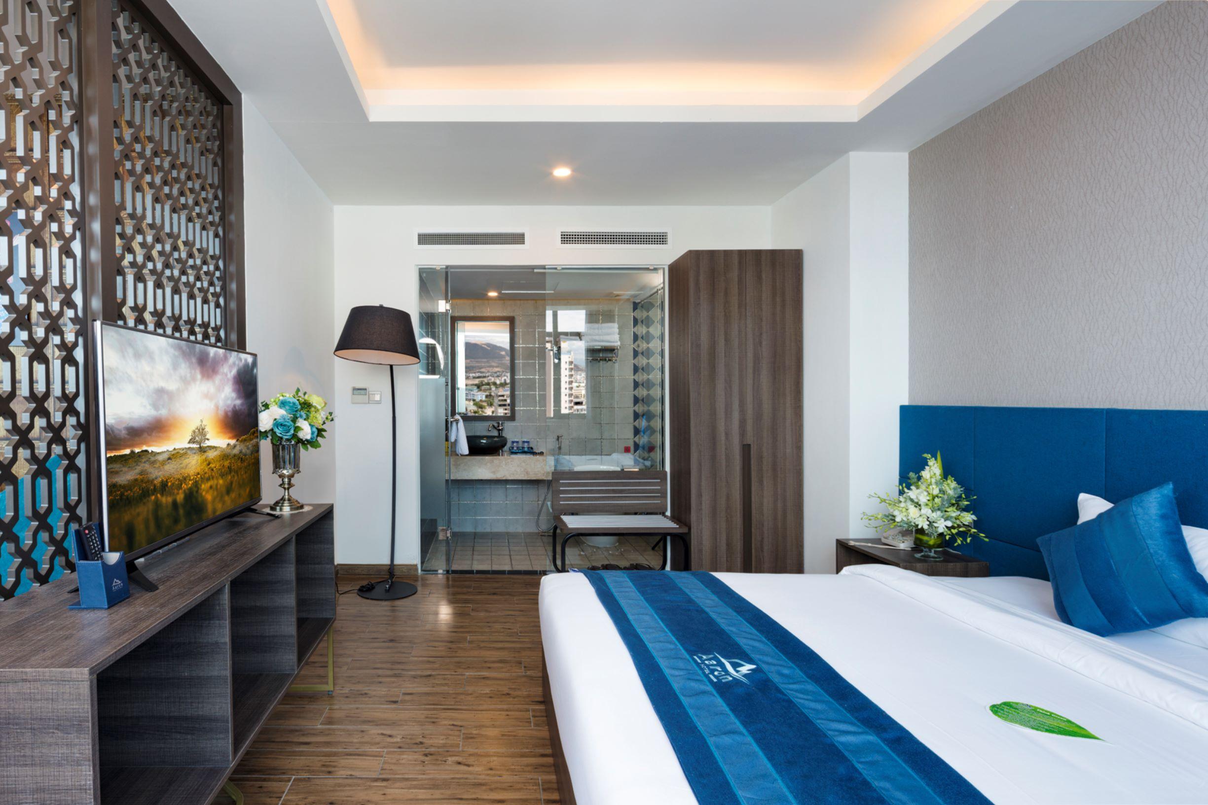 Aaron 3* Nha Trang