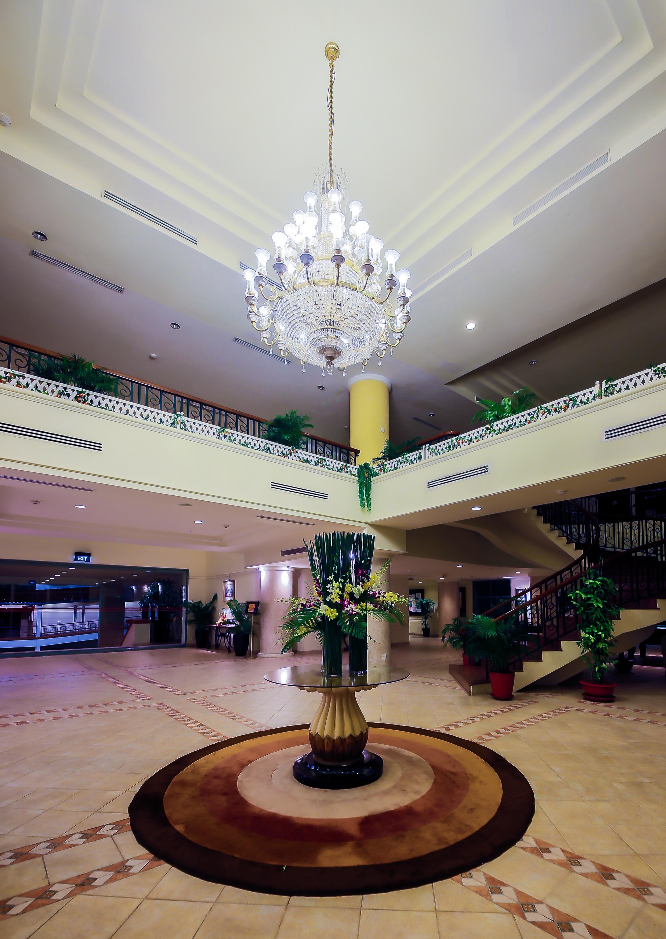 Diamond Westlake Apartment