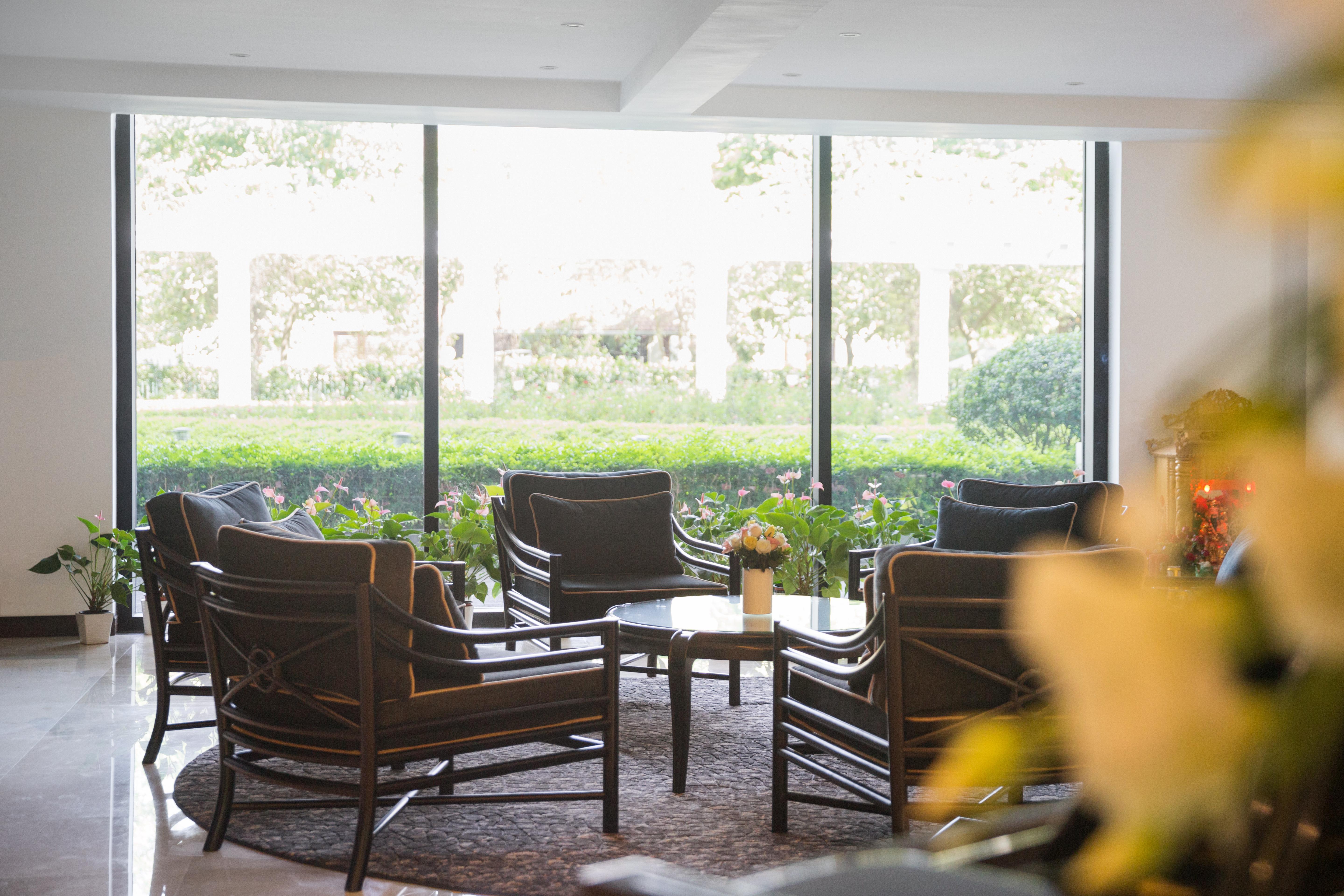 Elegant Westlake Hotel 5*