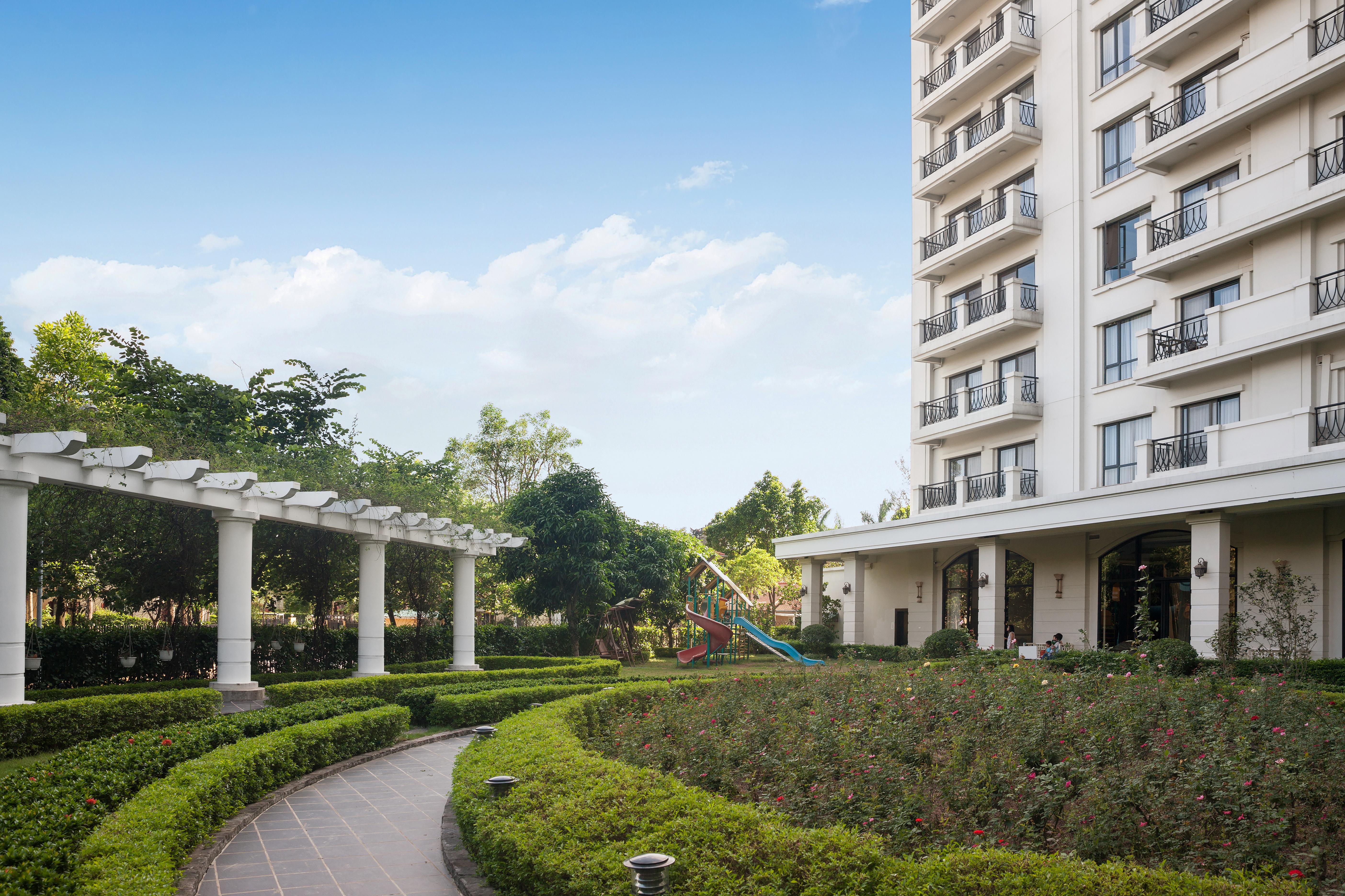 Elegant Westlake 5*