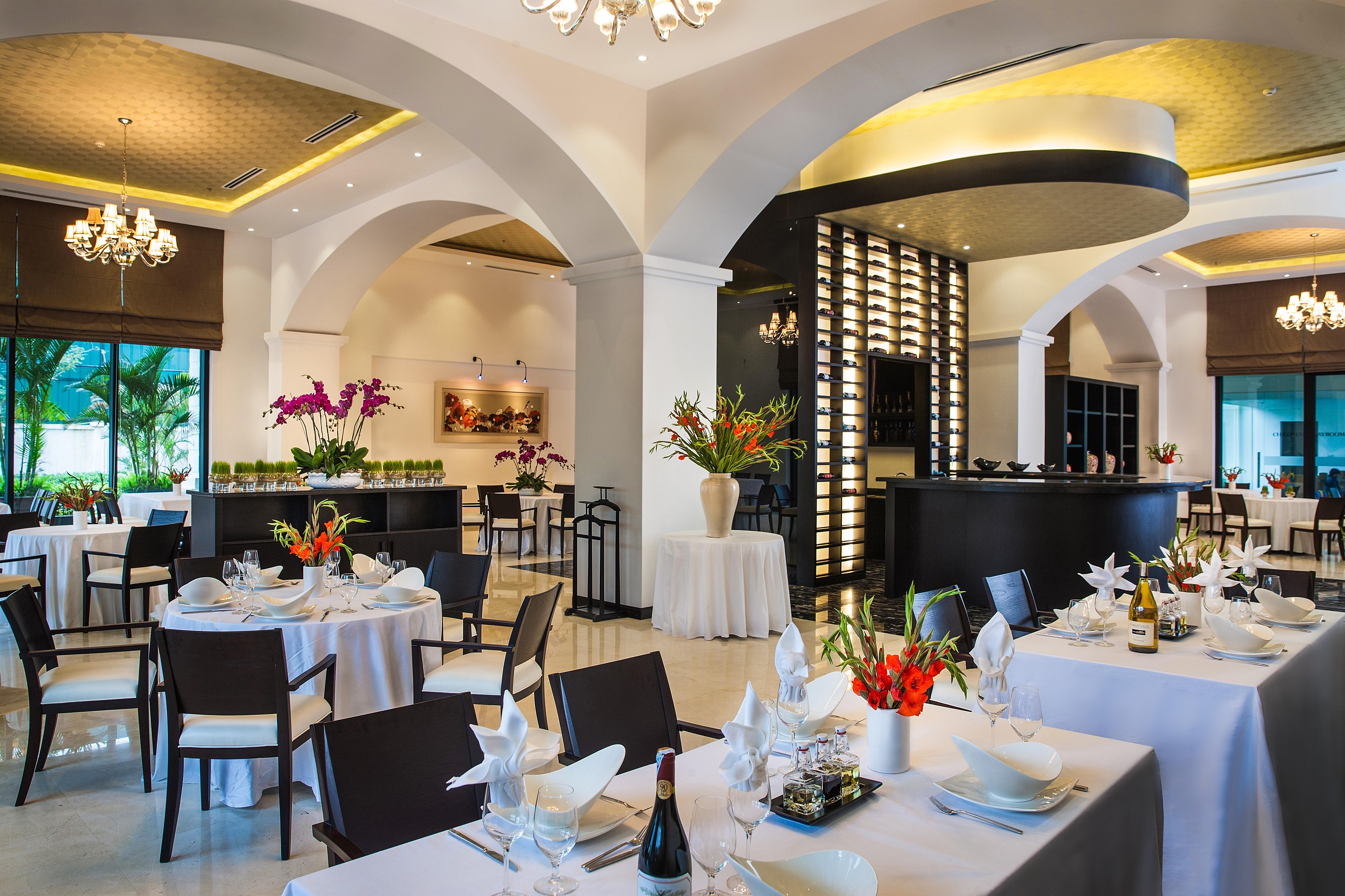 Elegant Westlake