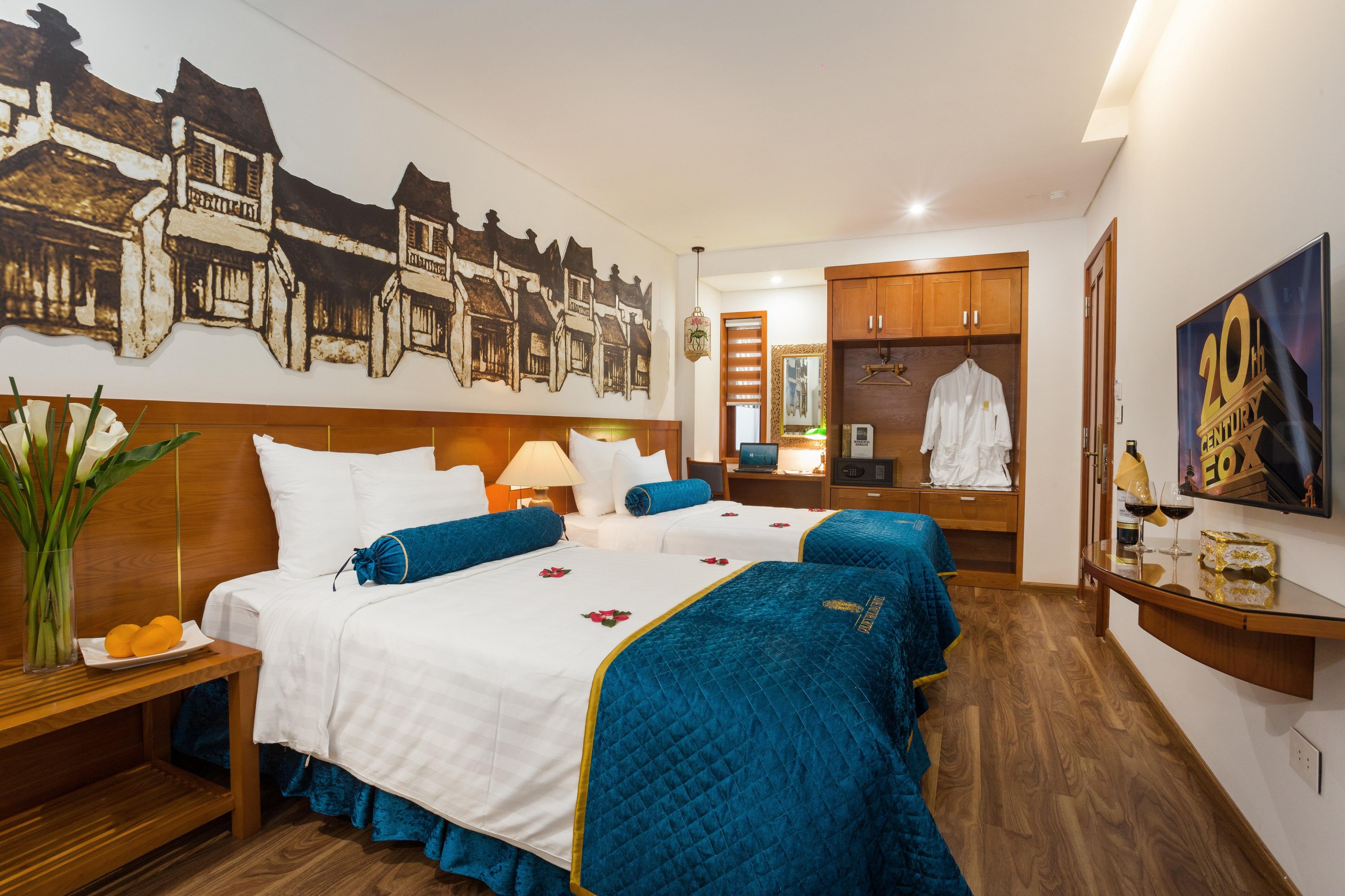 Hotel Golden 3*