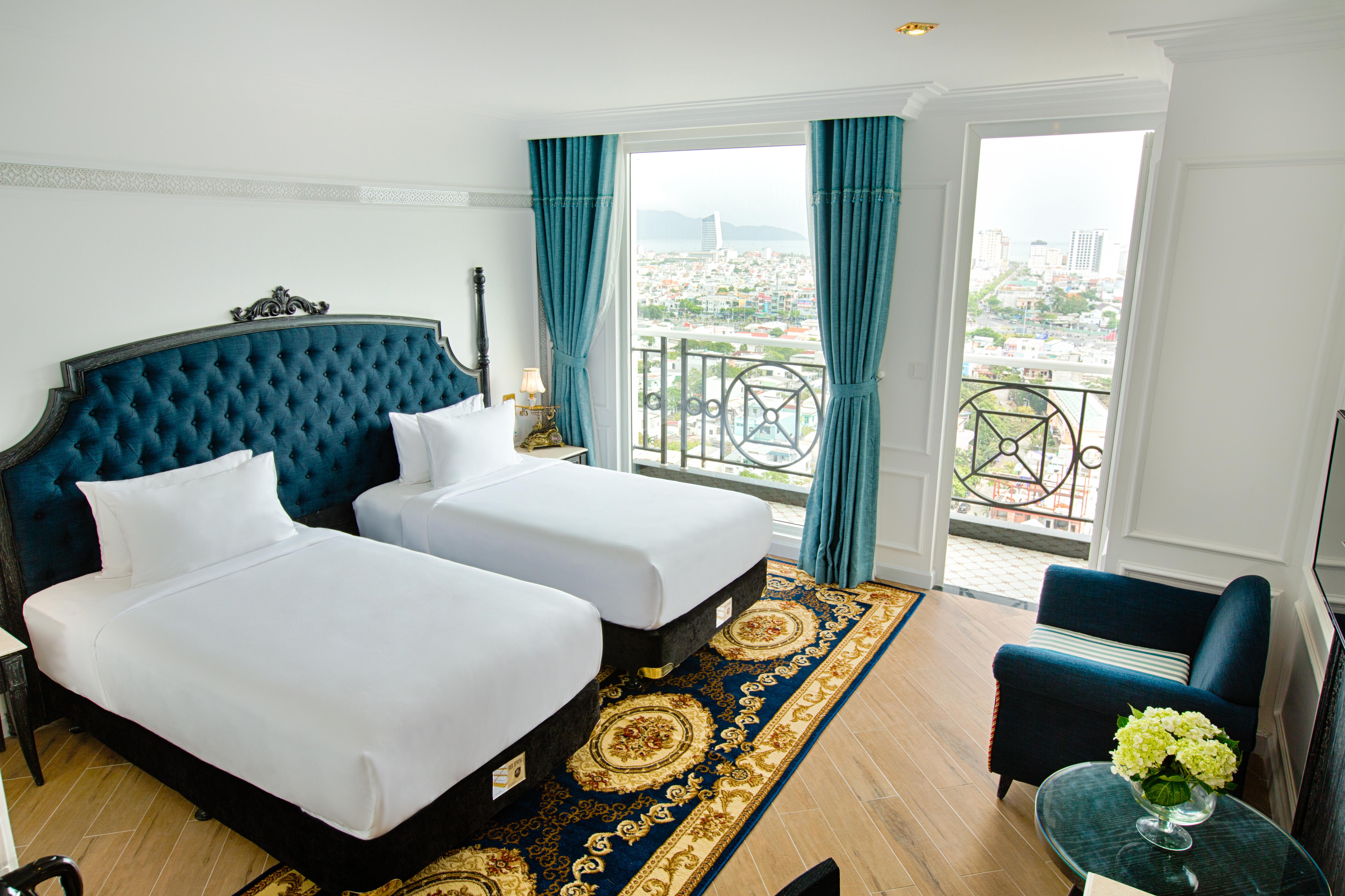 Fivitel Hotel 4*