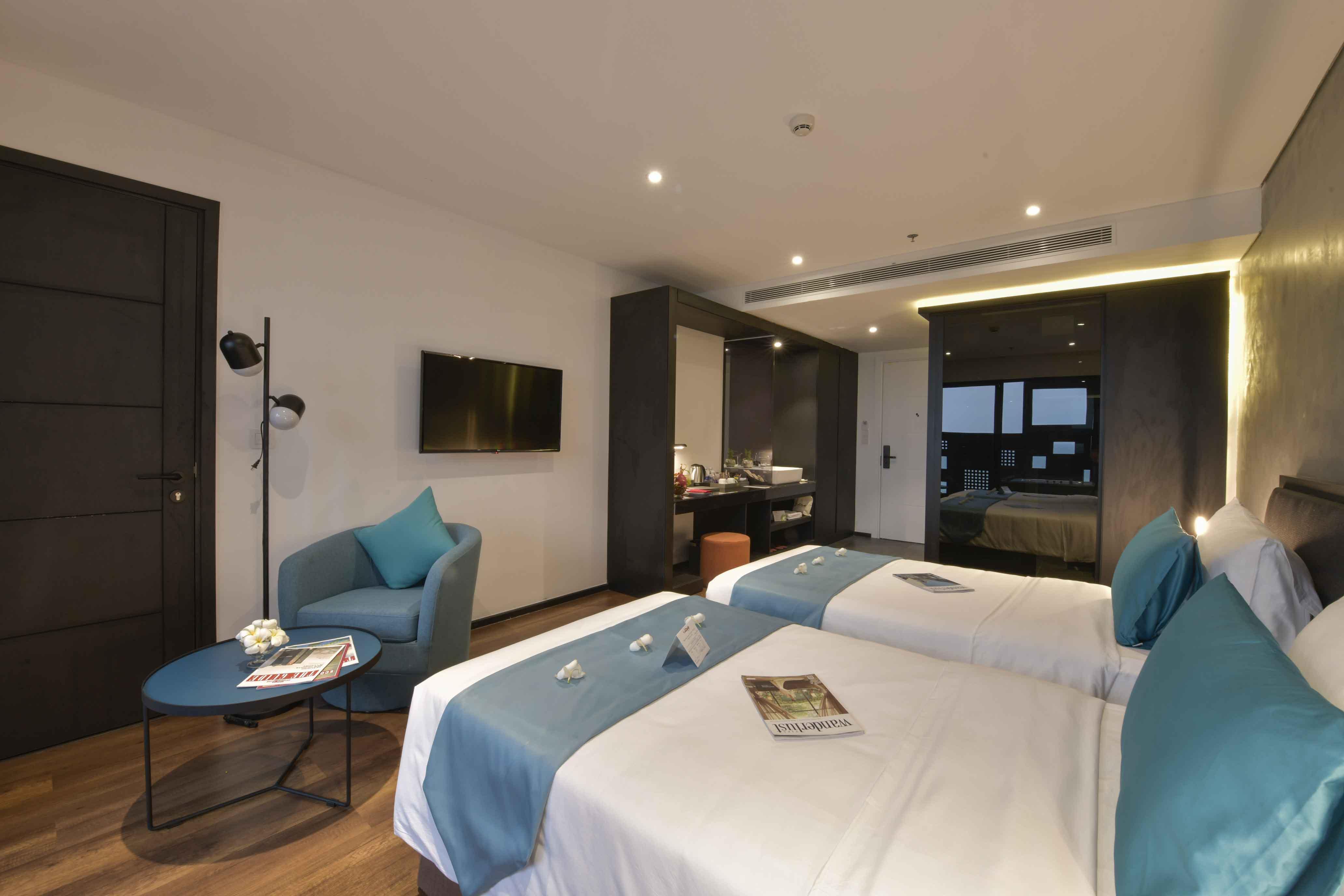 The Code & Hotel 4*