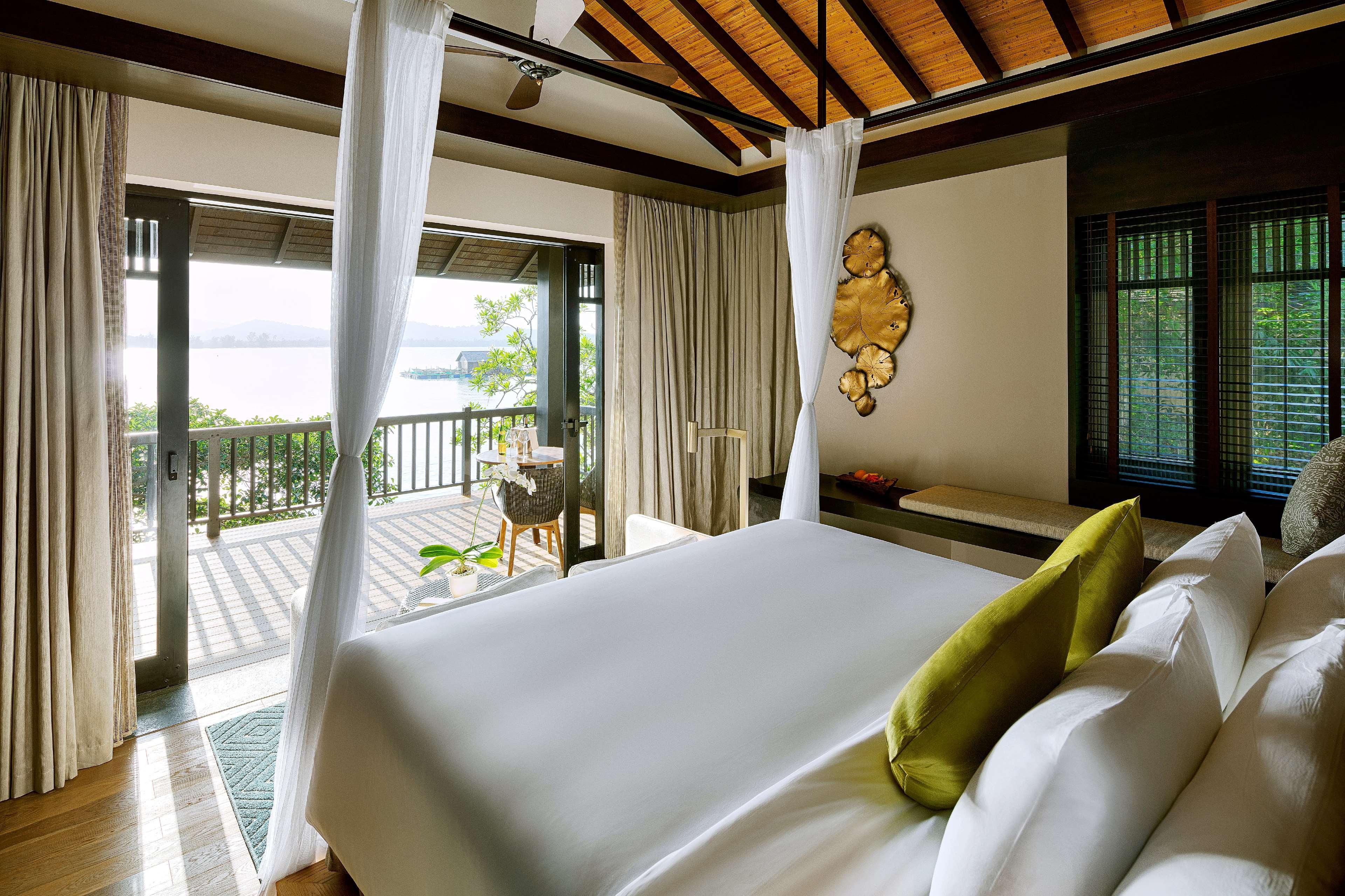 Nam Nghi Coral Peninsula 5* Phu Quoc