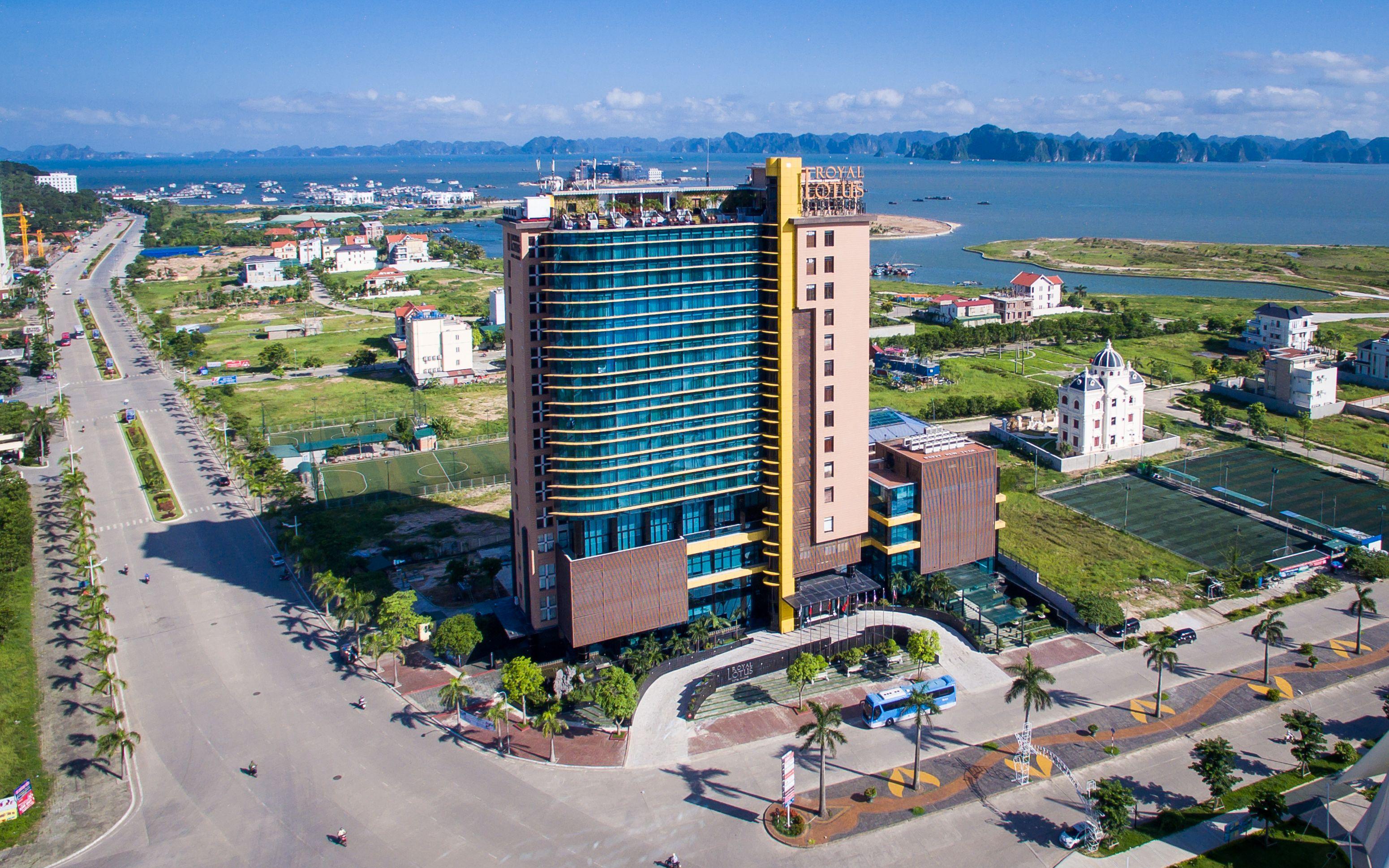 Hotel Royal Lotus 4*