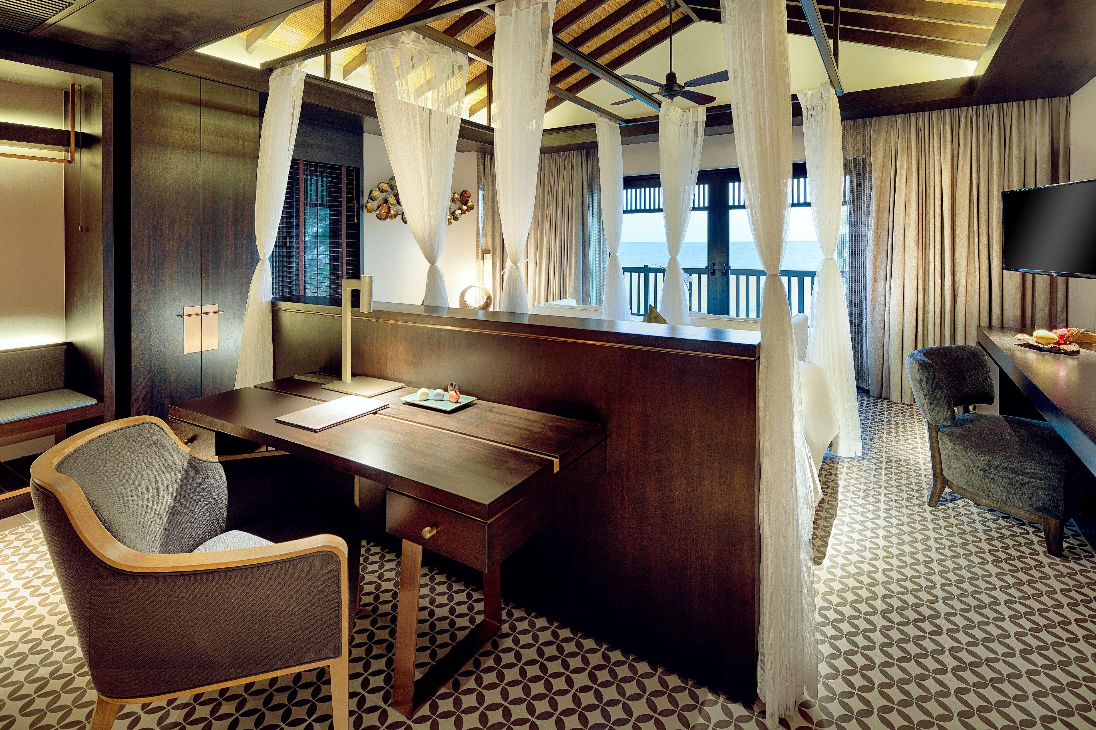 Resort Nam Nghi Coral Peninsula 5*