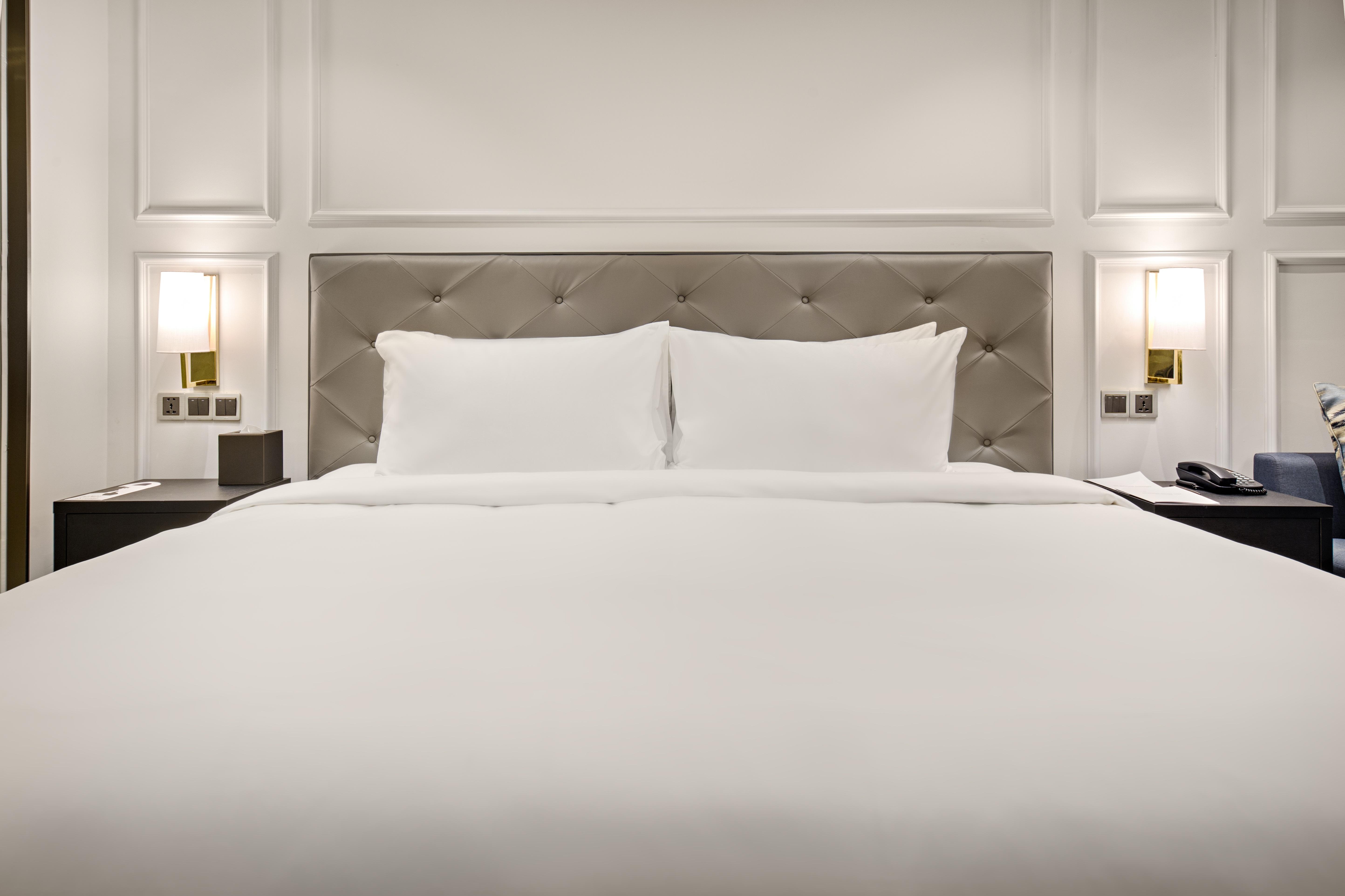 Wyndham Golden Bay Hotel 5*