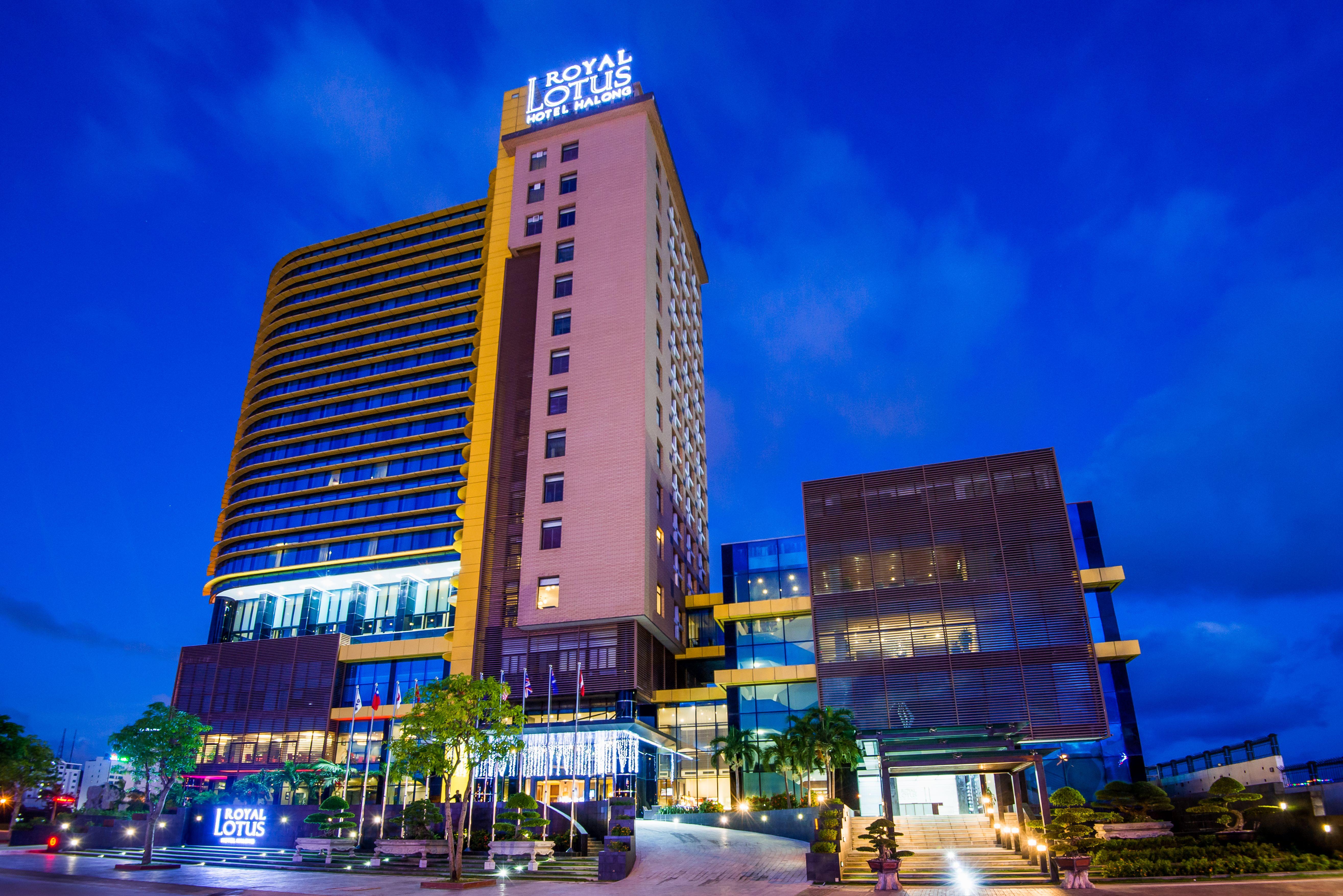 Royal Lotus Hotel 4*