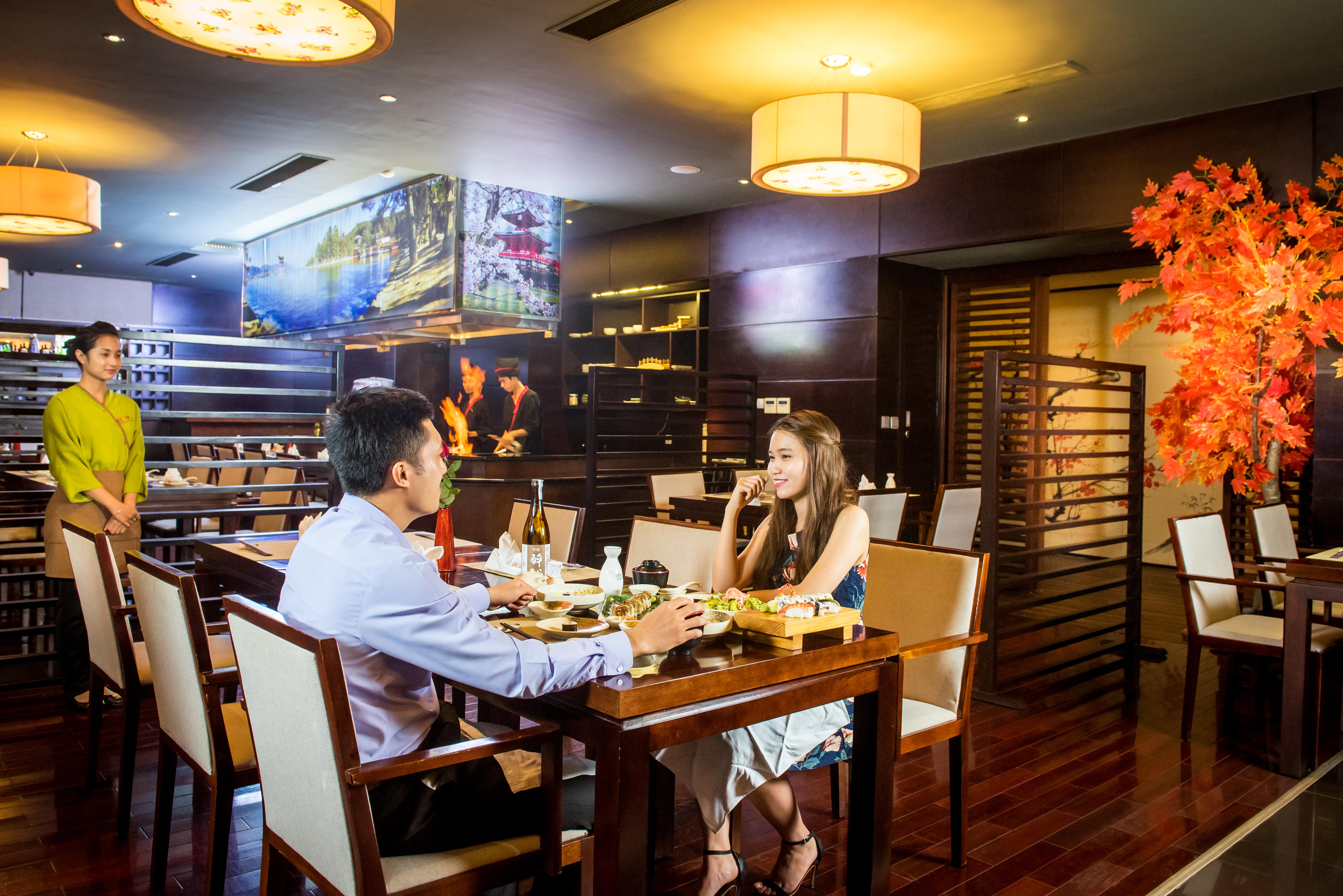 Royal Lotus Hotel 4*