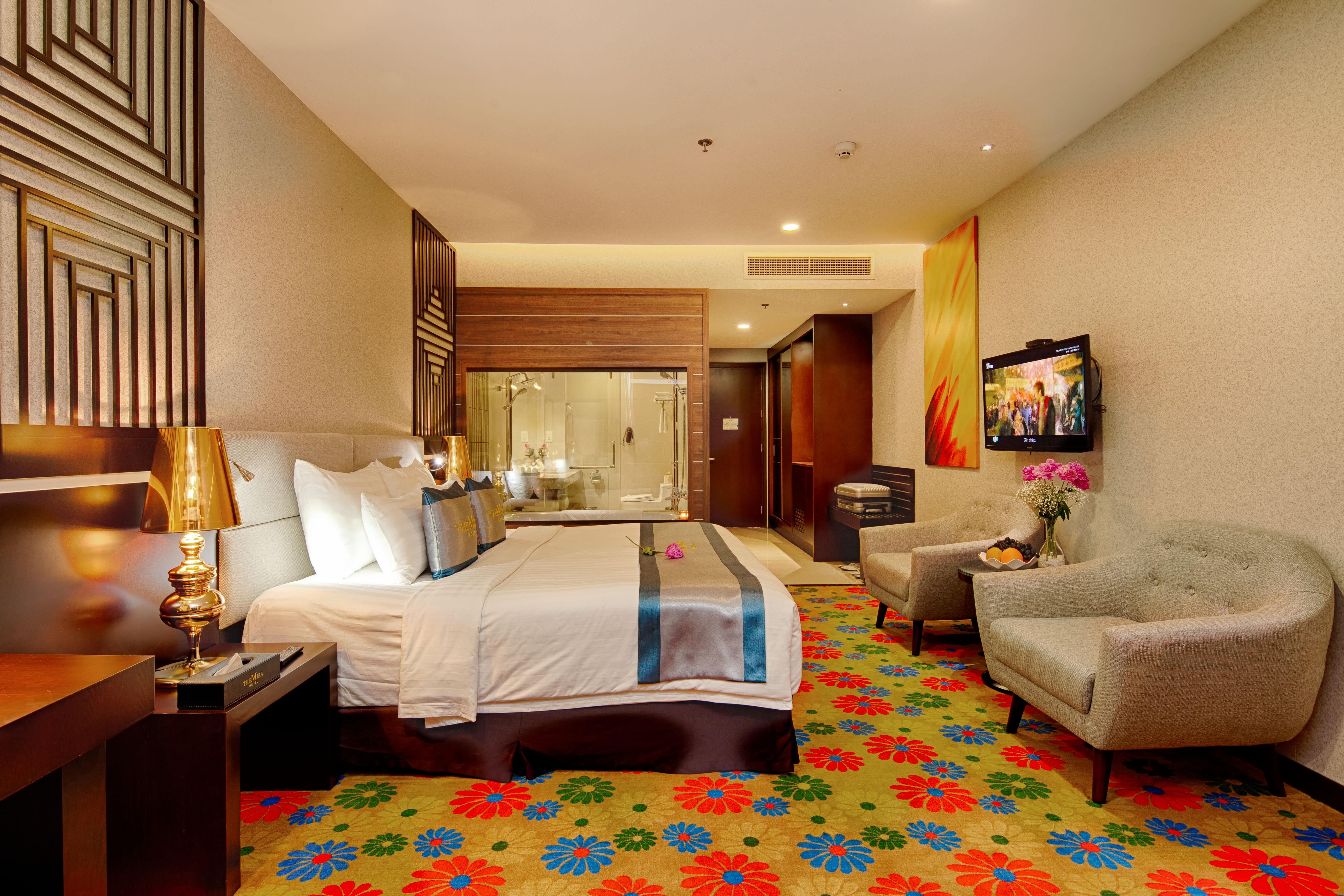 Hotel The Mira 5*