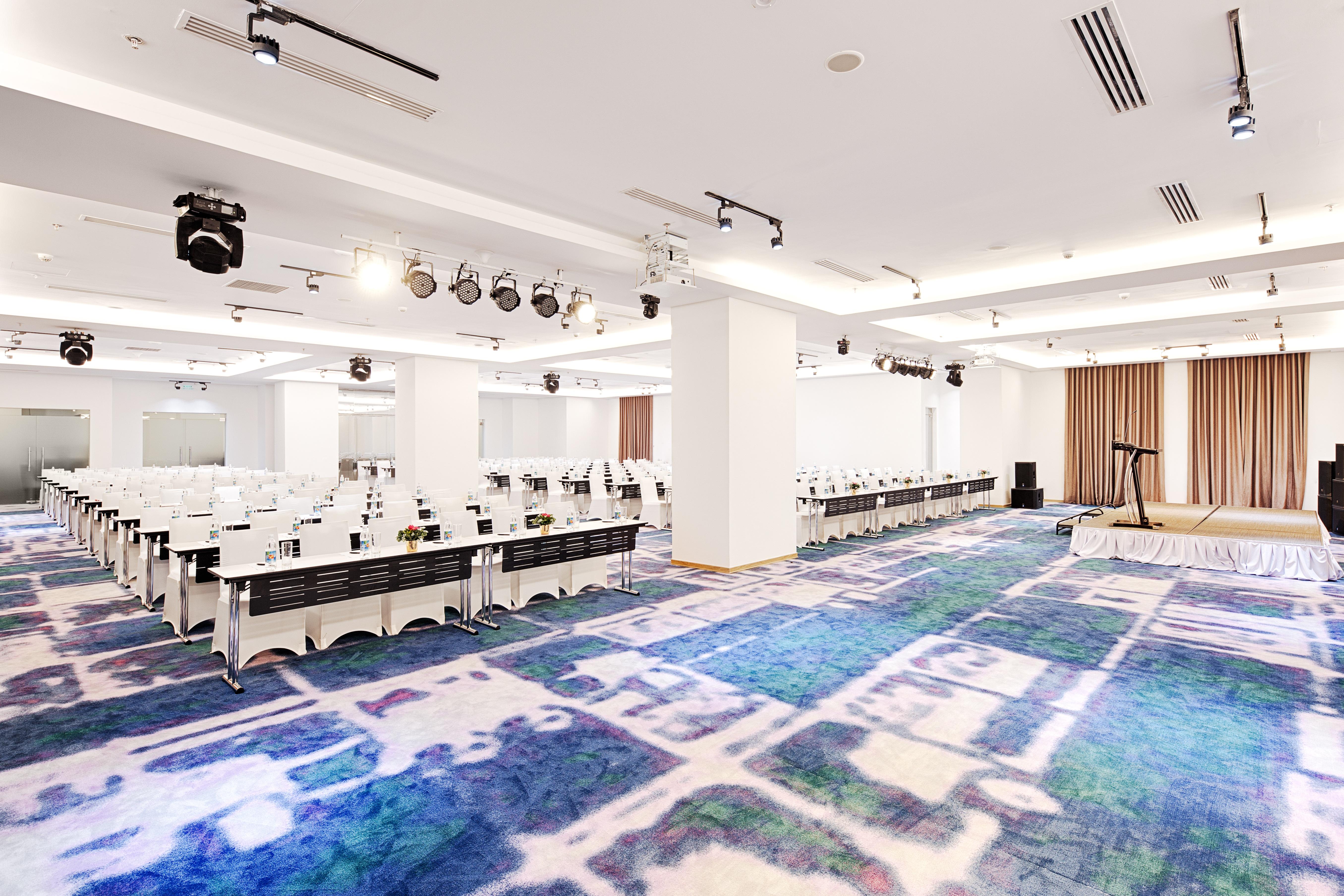 Wyndham Golden Bay 5* Da Nang