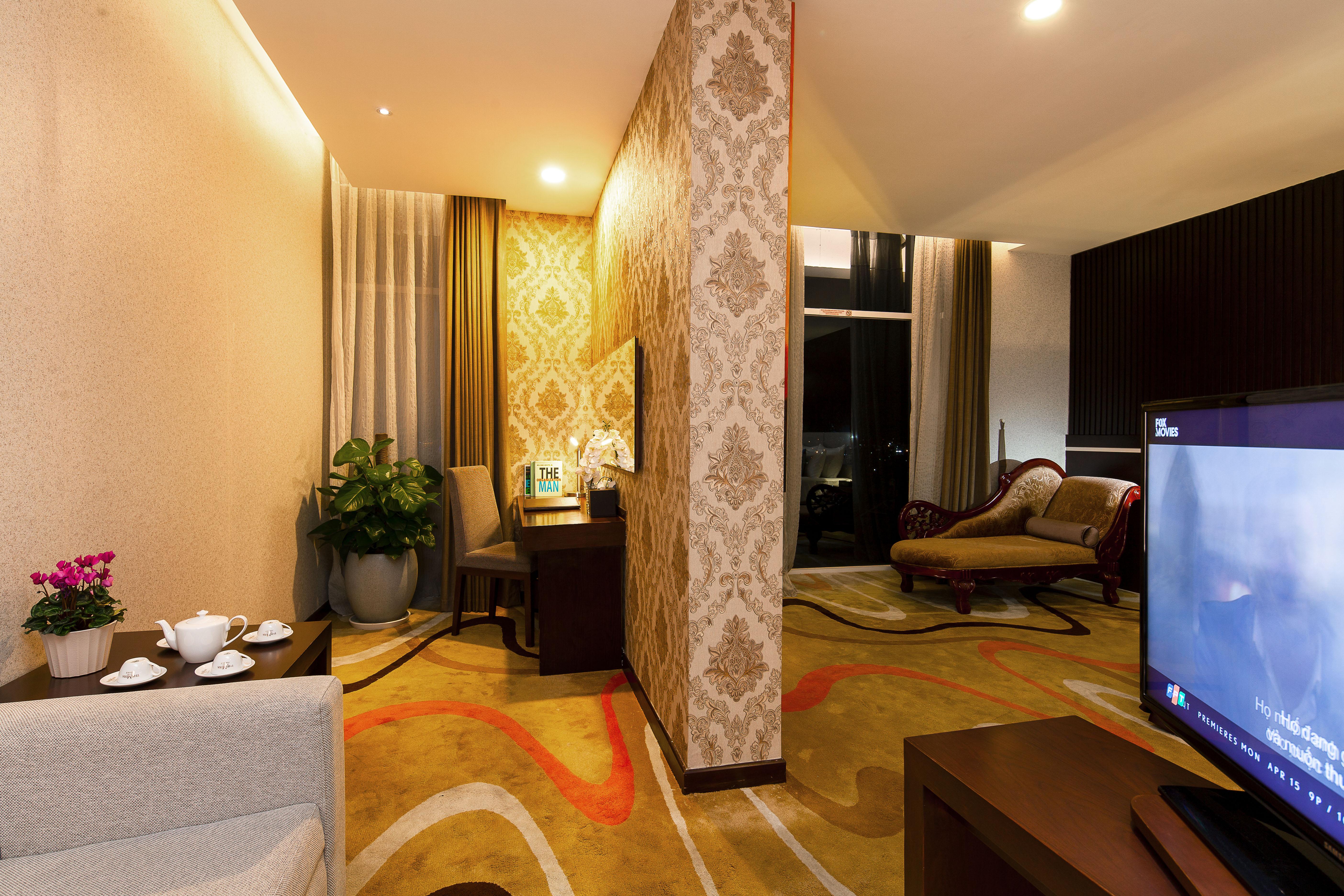 The Mira Hotel