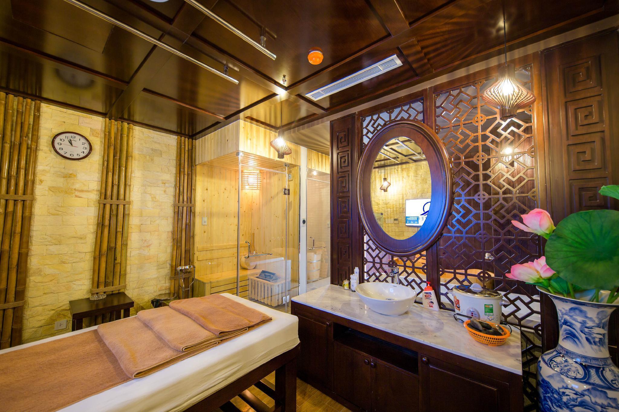 Quinter Hotel Nha Trang