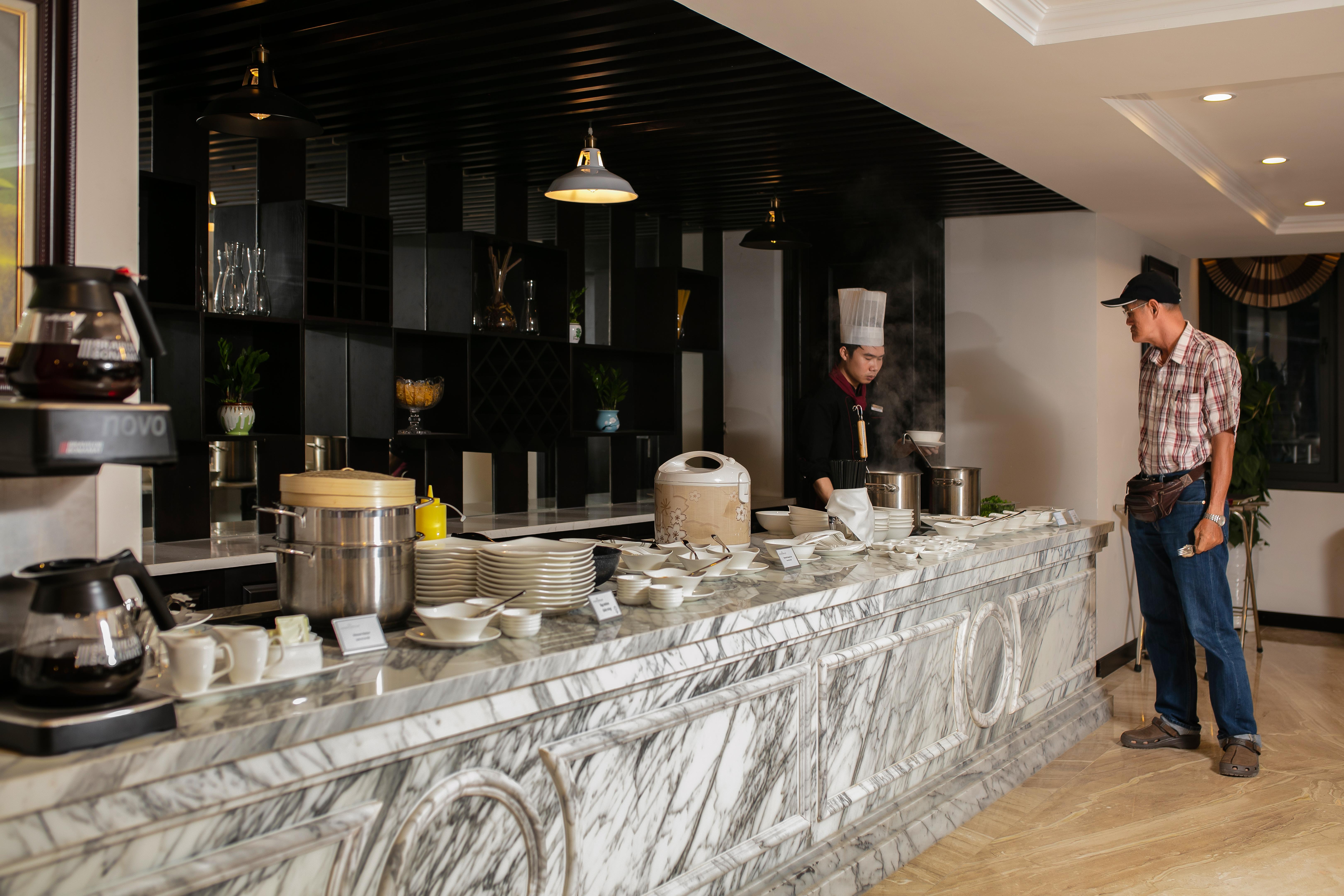 Hotel Sen Grand & Managed By Sen Group Hanoi