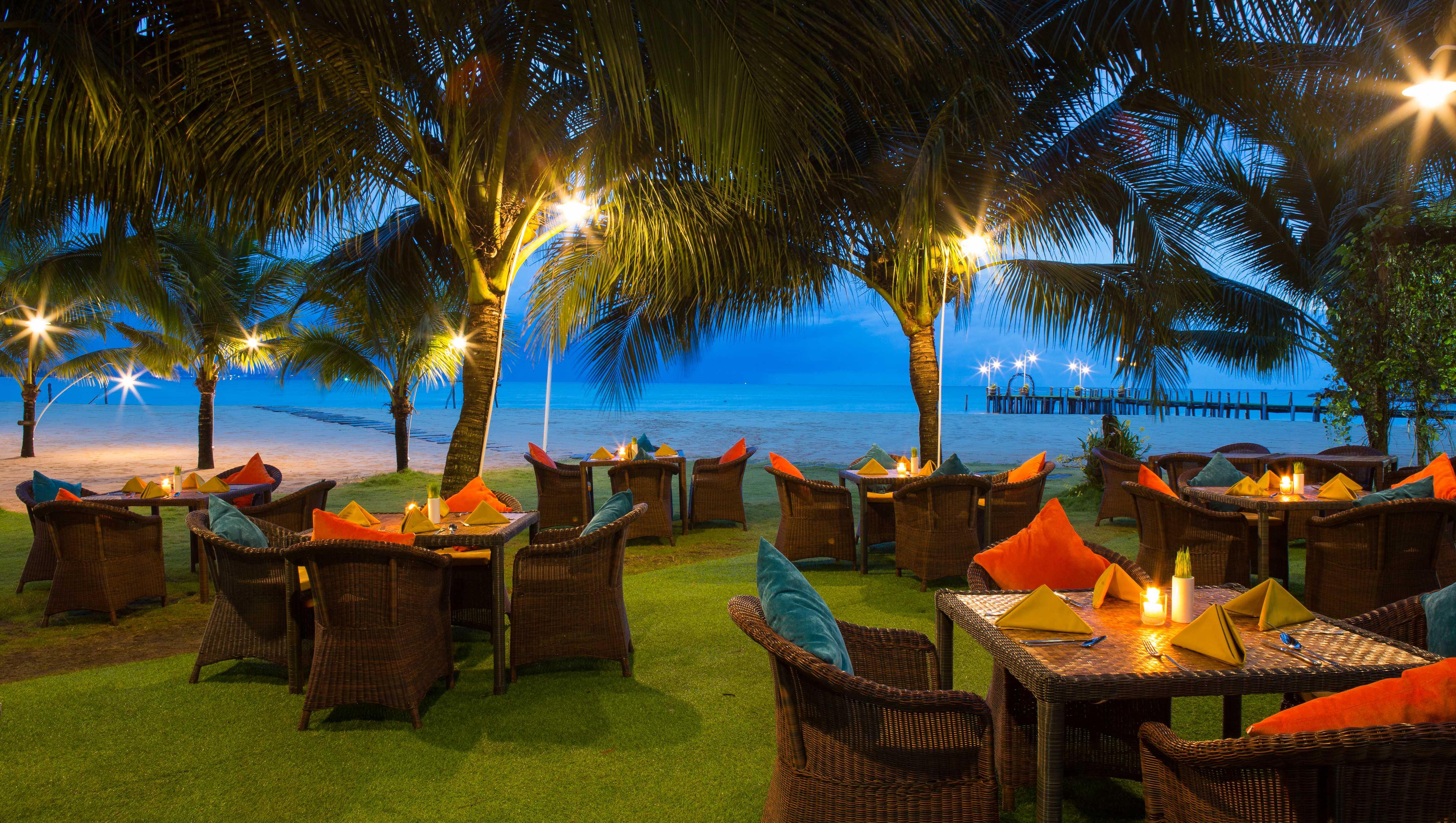 Dưỡng Bãi Biển Chez Carole 4*