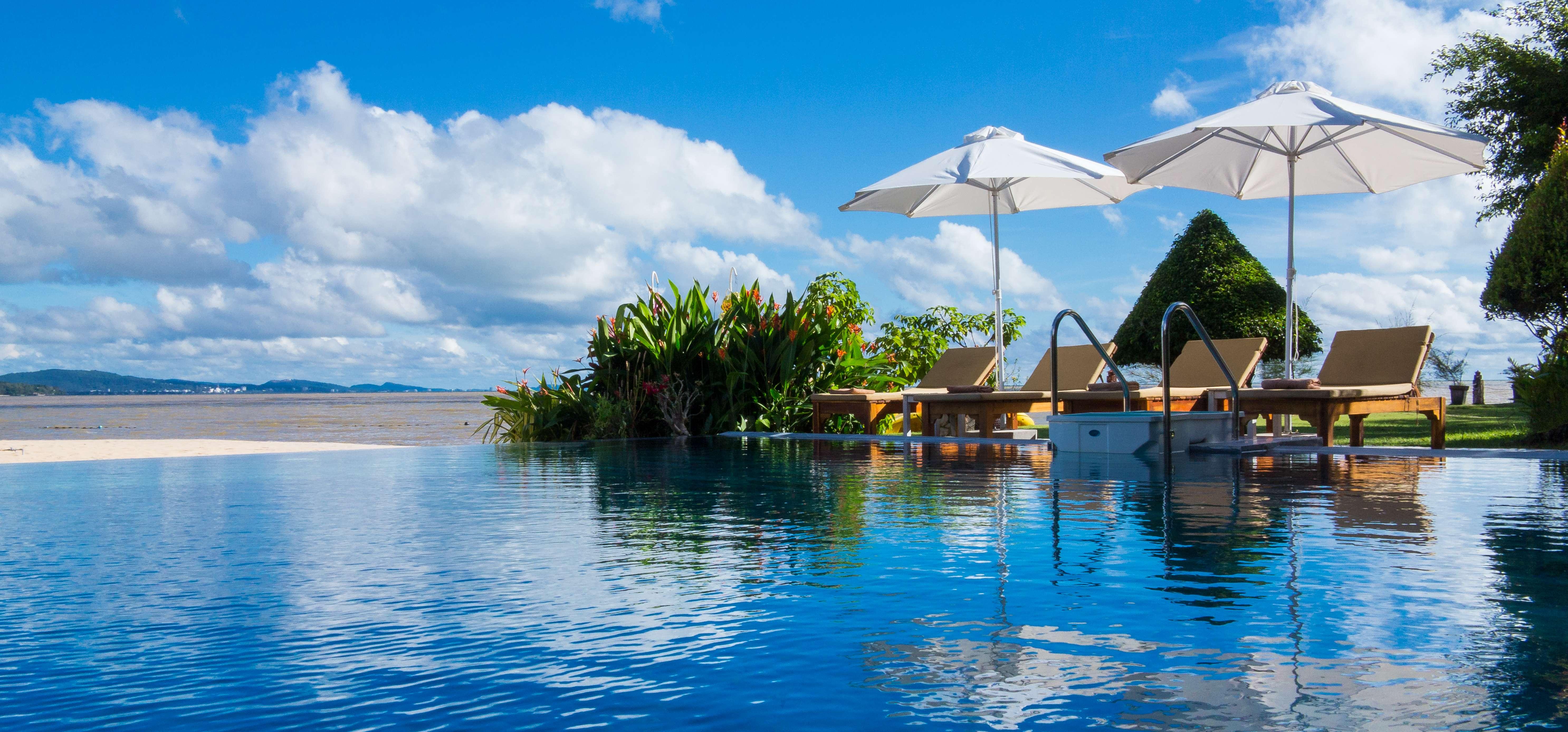 Dưỡng Bãi Biển Chez Carole 4*