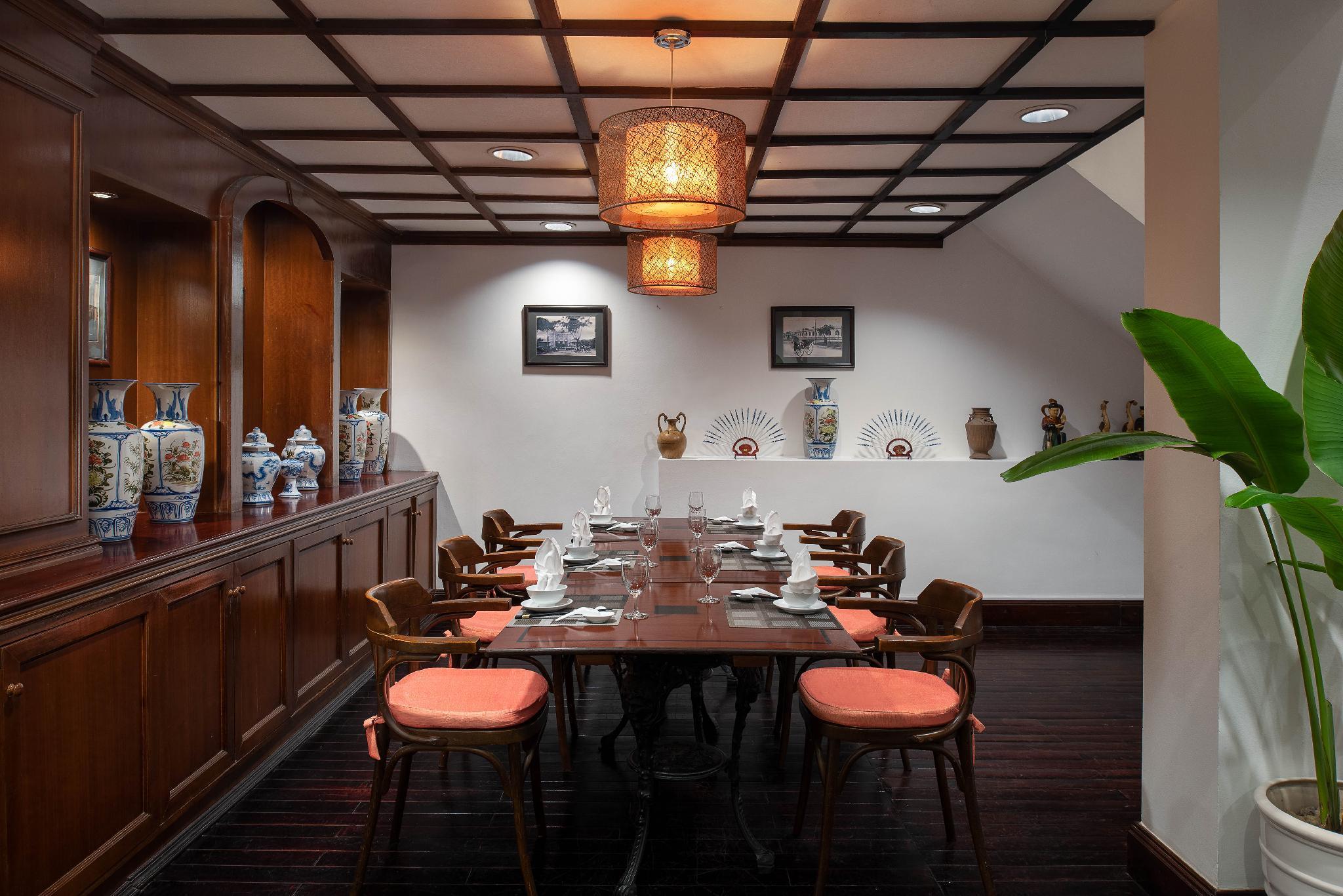 Hotel Avani Phong Harbour View 4*