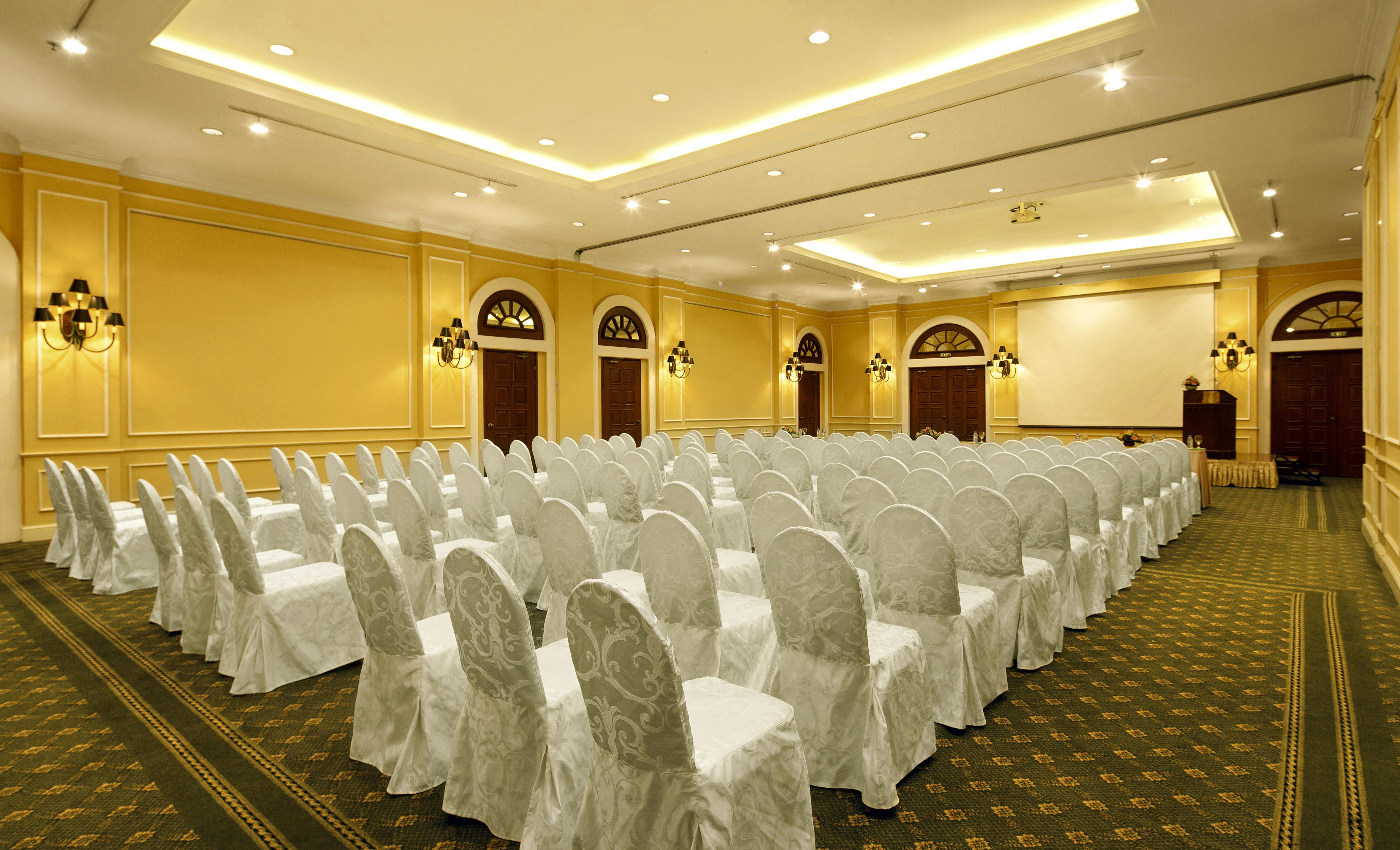 Hotel Avani Phong Harbour View
