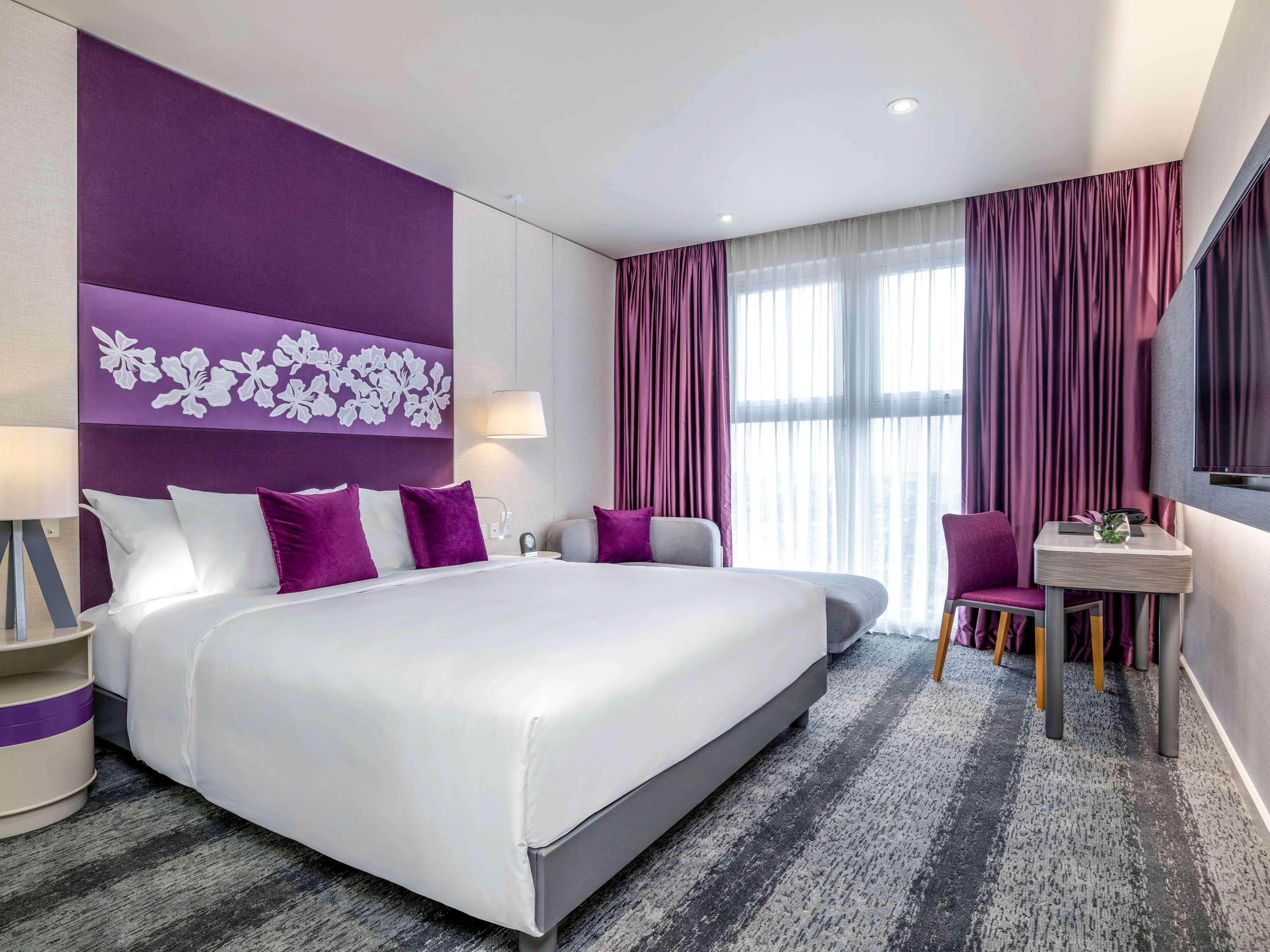 Mercure Phong Hotel 5*