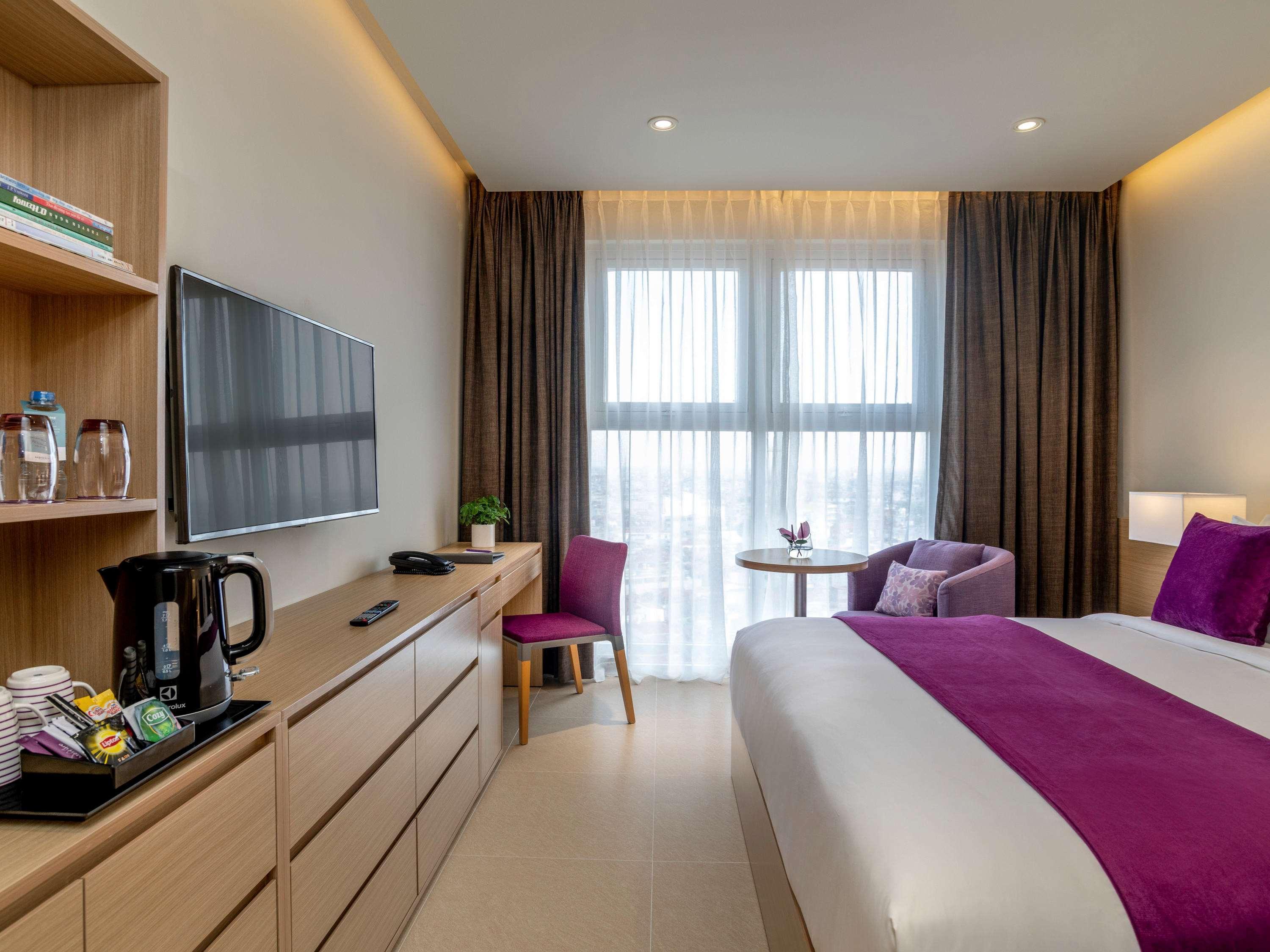 Mercure Phong