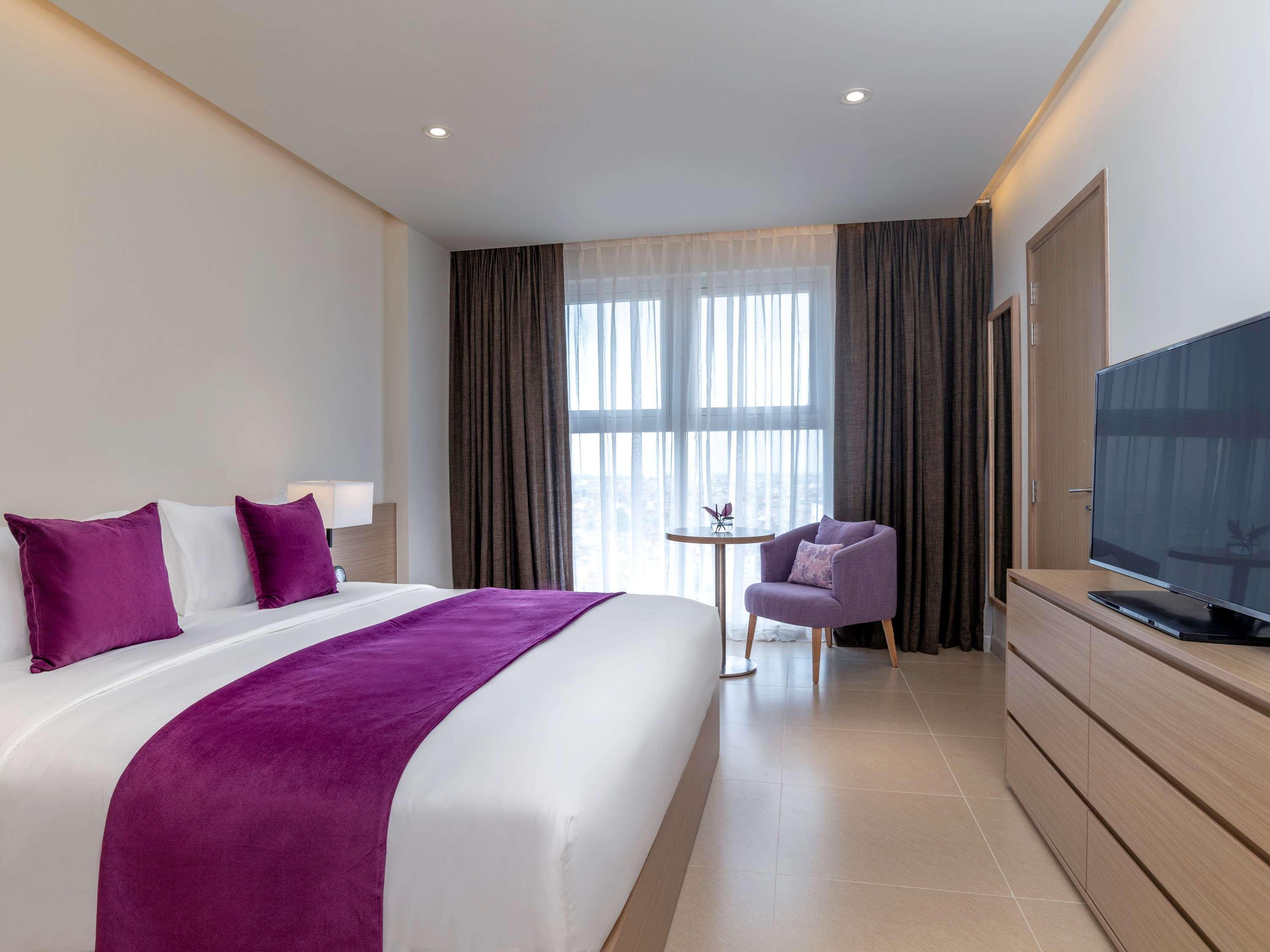 Mercure Phong