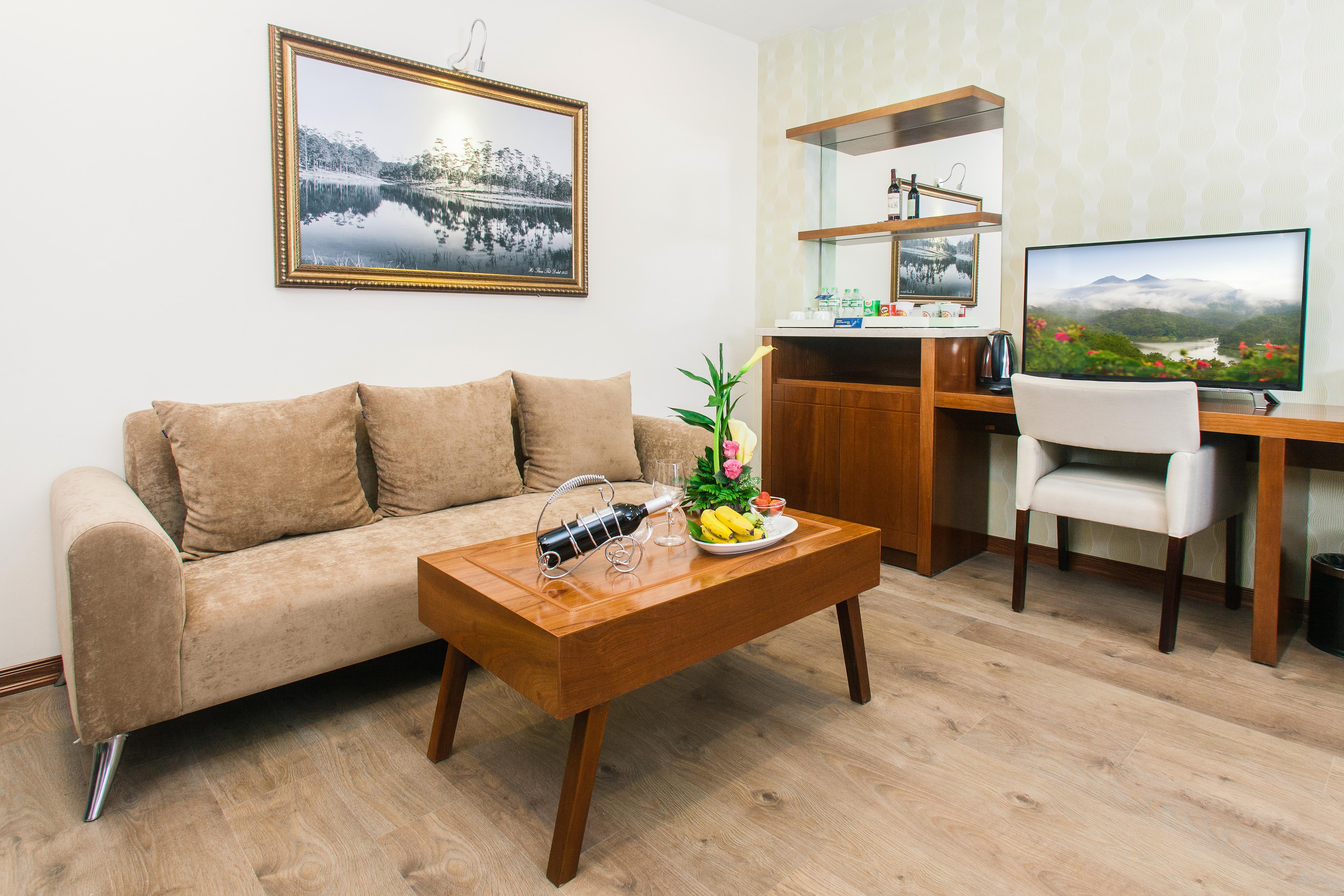 Hotel Ladalat 5*