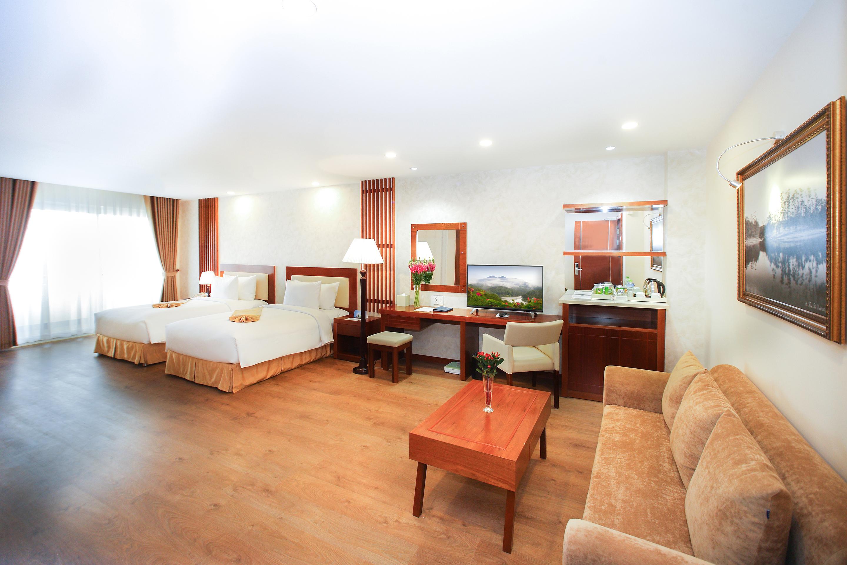 Ladalat Hotel
