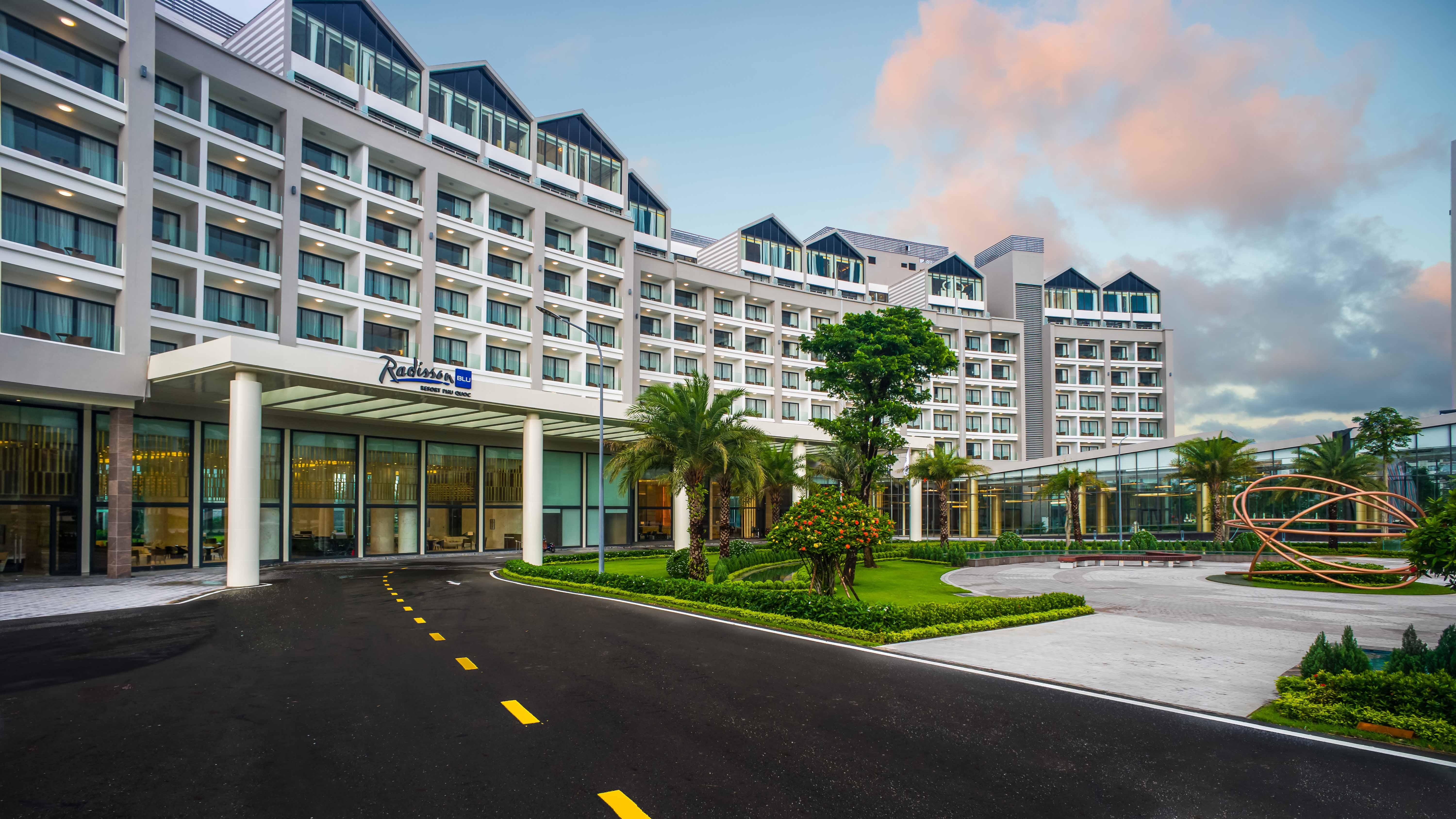Radisson Blu 5* Phu Quoc