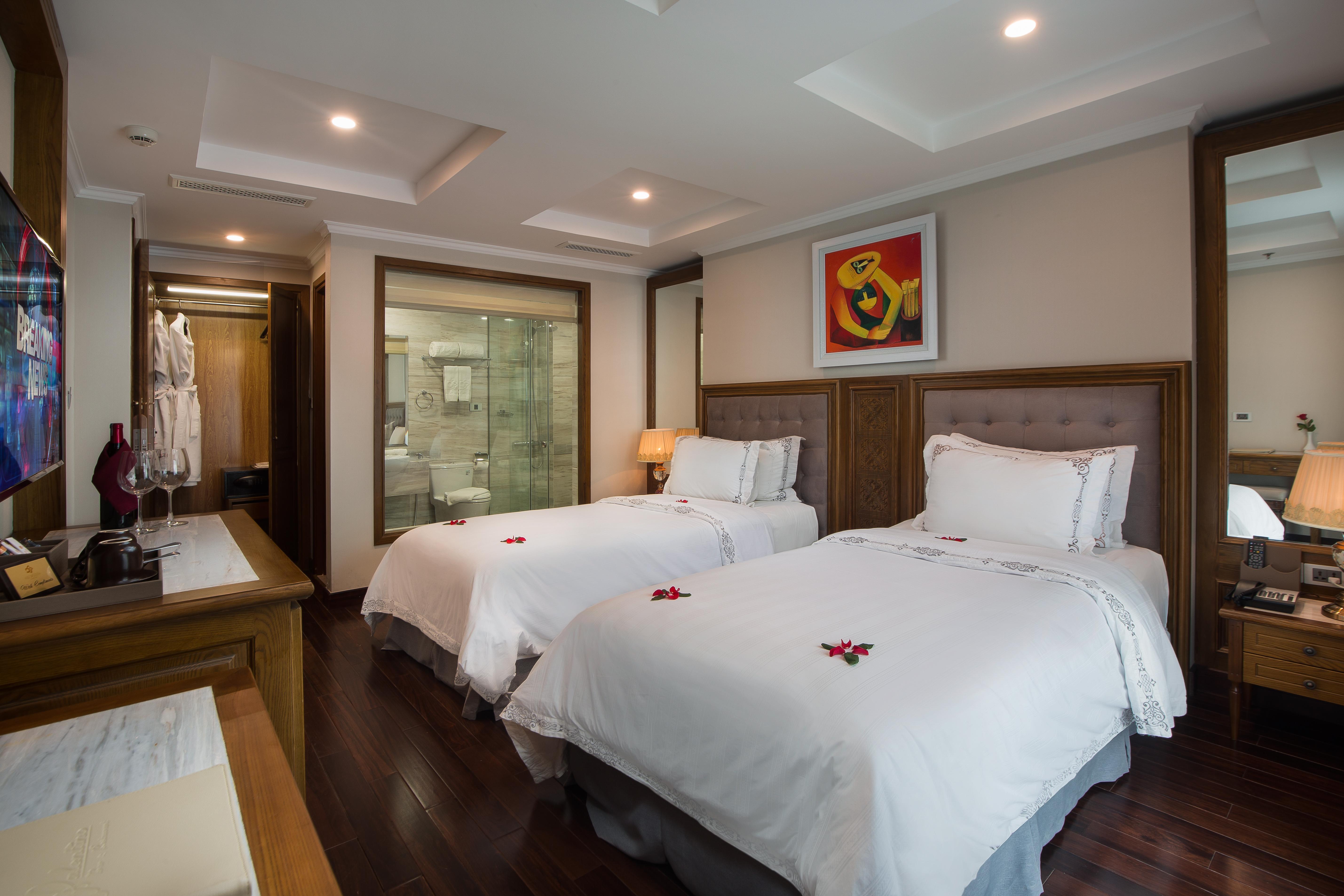 Dalvostro Valentino & 4* Hanoi