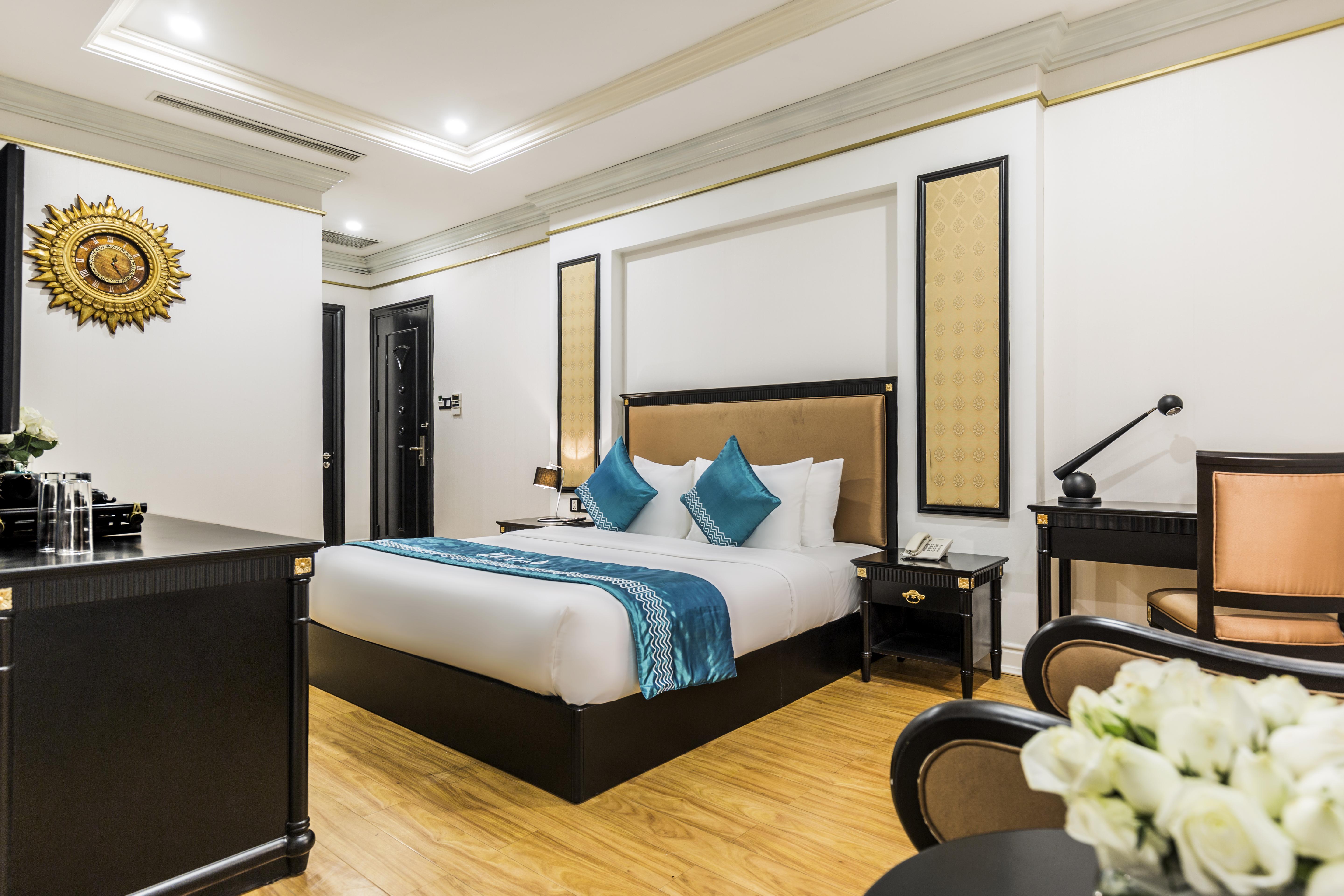 Hotel Ibiza Riverfront Powered By Aston Da Nang
