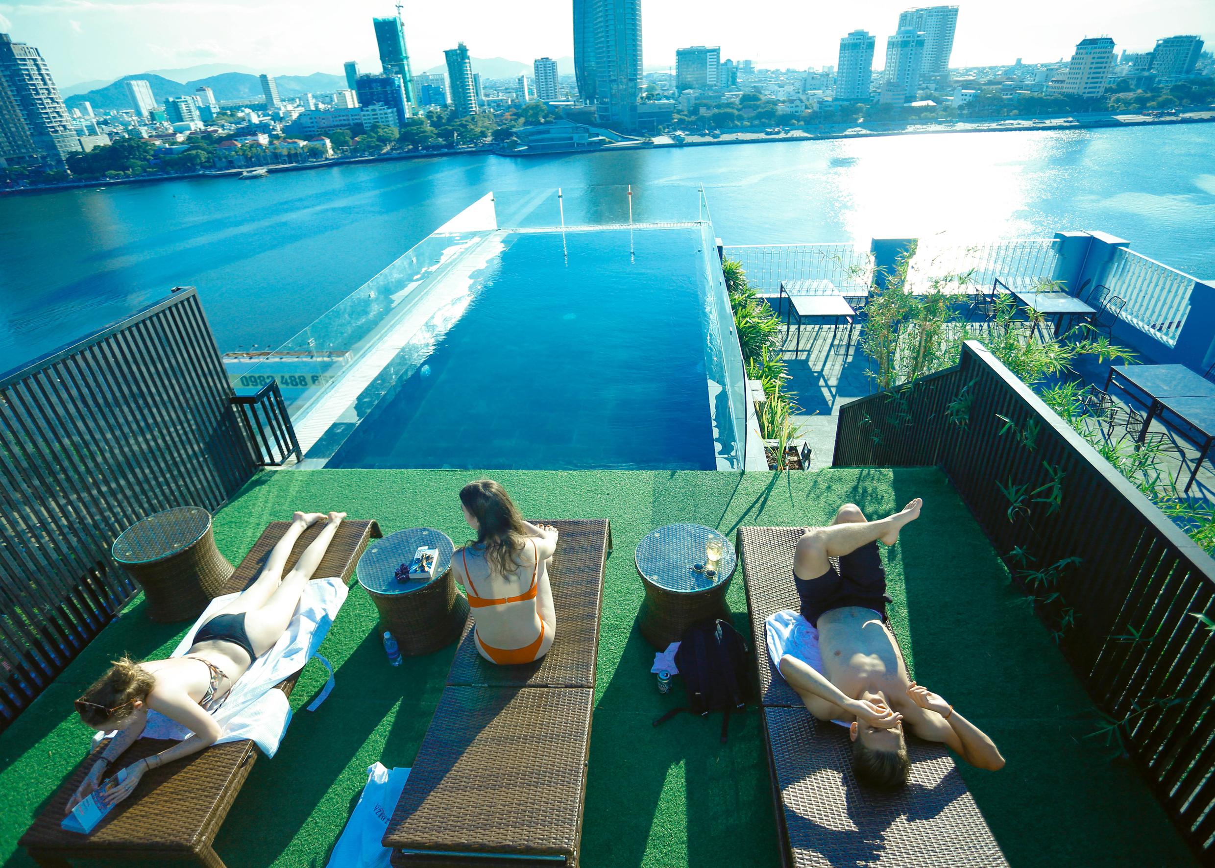 Ibiza Riverfront Powered By Aston Da Nang