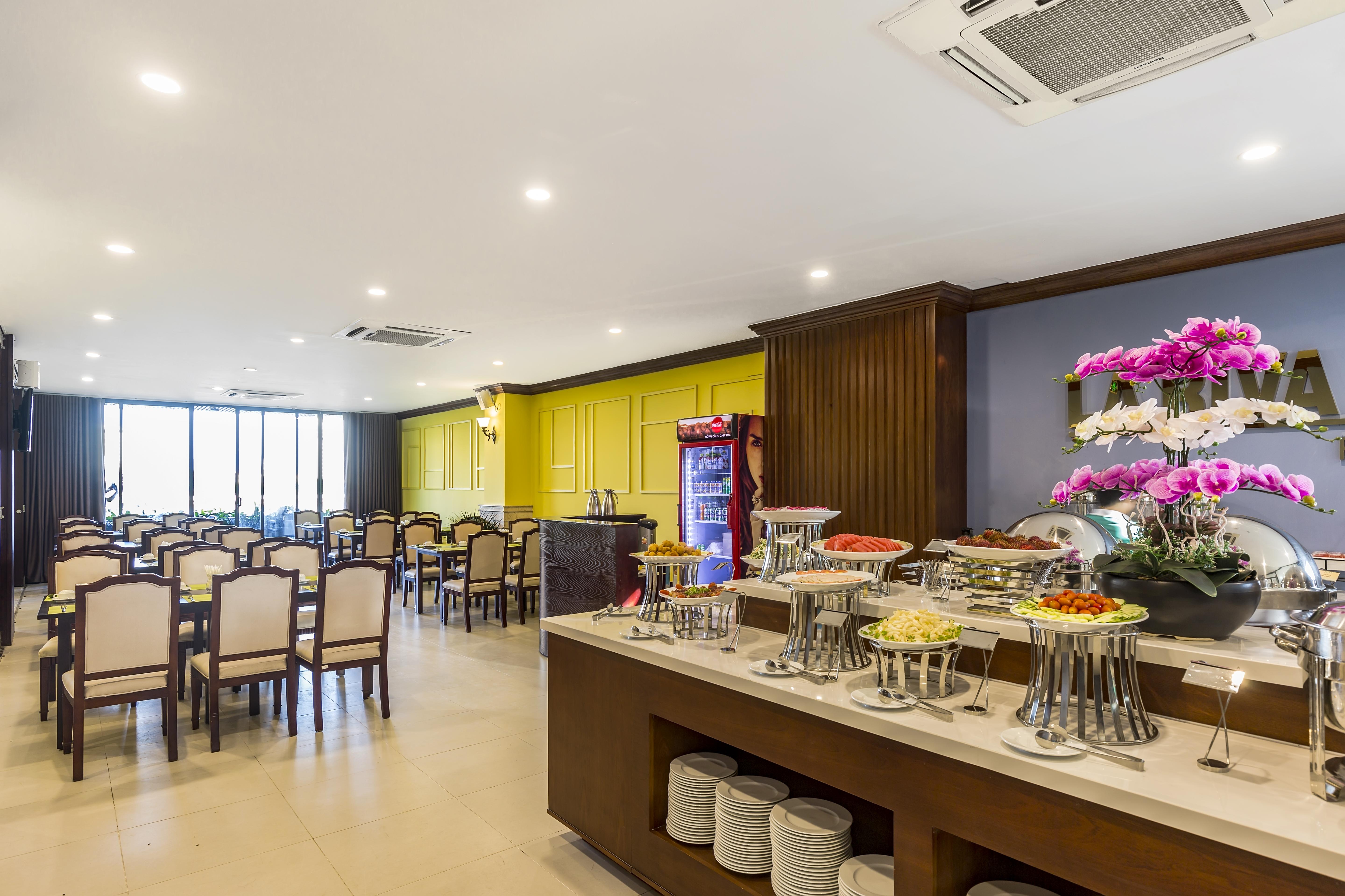 Hotel Ibiza Riverfront Powered By Aston Da Nang