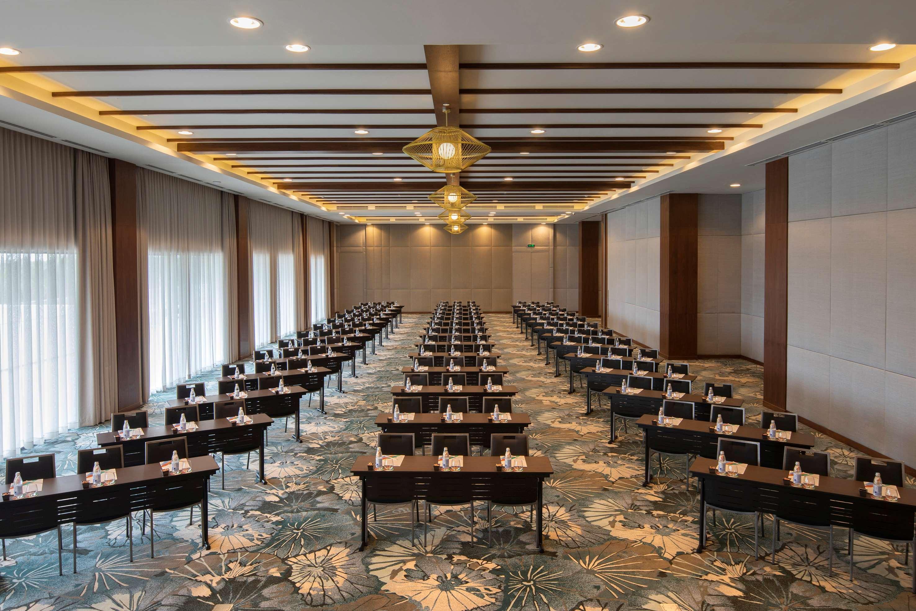 Dưỡng Bãi Biển Melia 5*