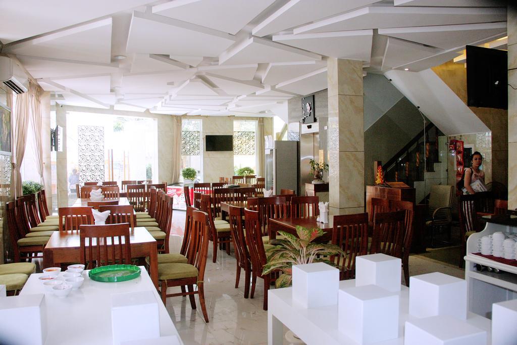 Art Deluxe Hotel Nha Trang