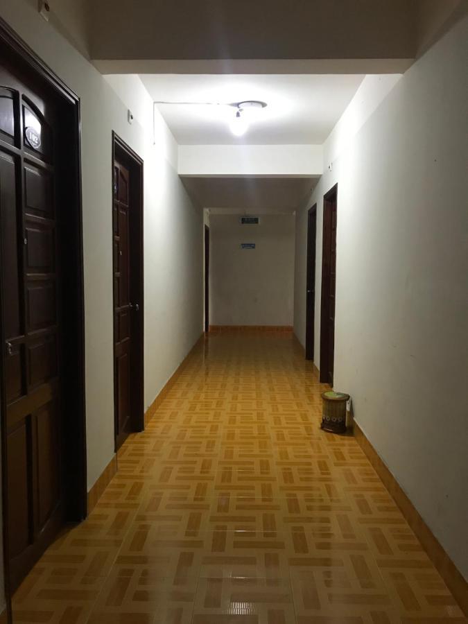 Khach San Cuu Long A, Cho Hotel Vinh Long