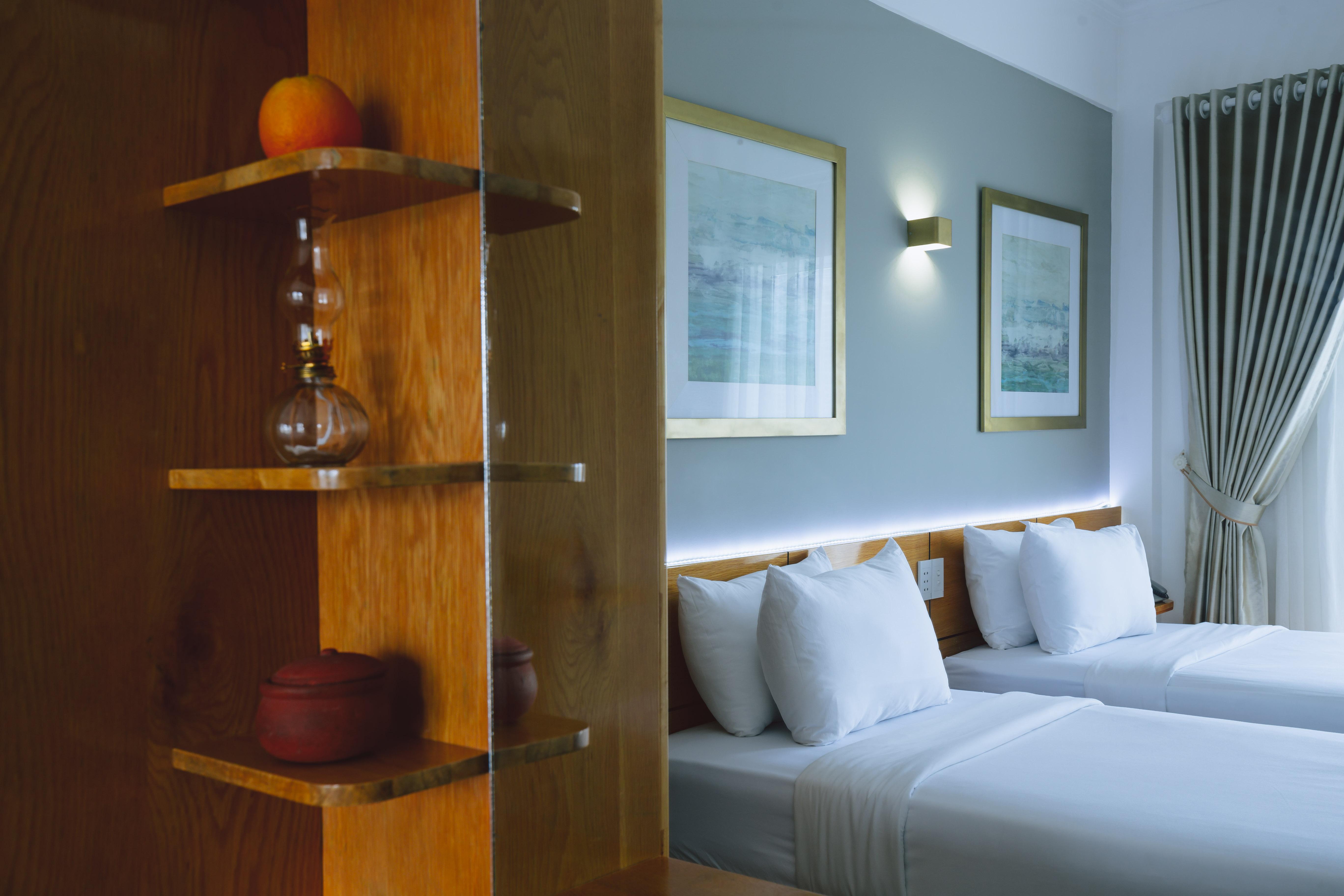 Khách sạn Happy Life 4*