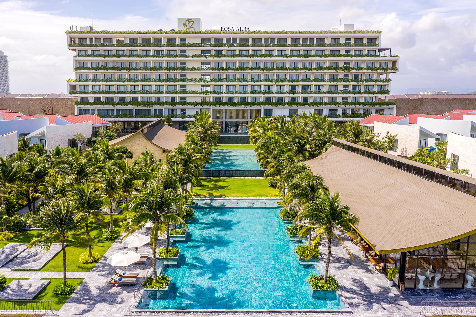 Rosa Alba & Hotel 5*