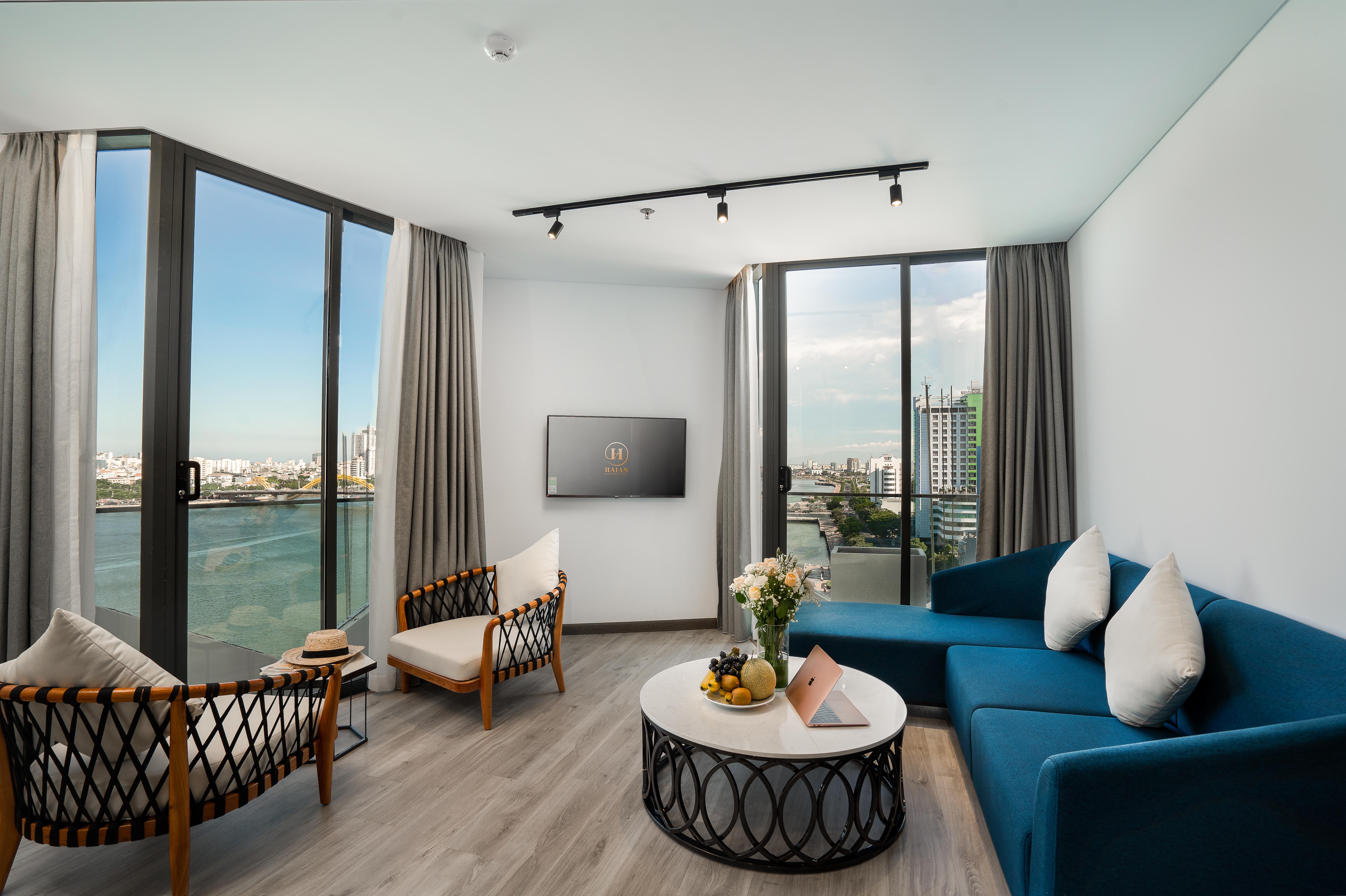 Haian Riverfront Hotel